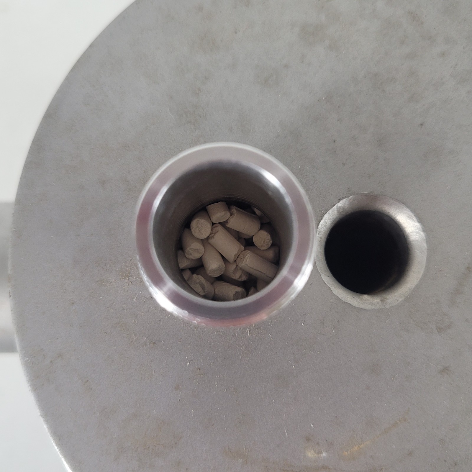 MDC KMST-150-2 Molecular Sieve Foreline Trap KF40 Stainless Steel Vacuum Pump