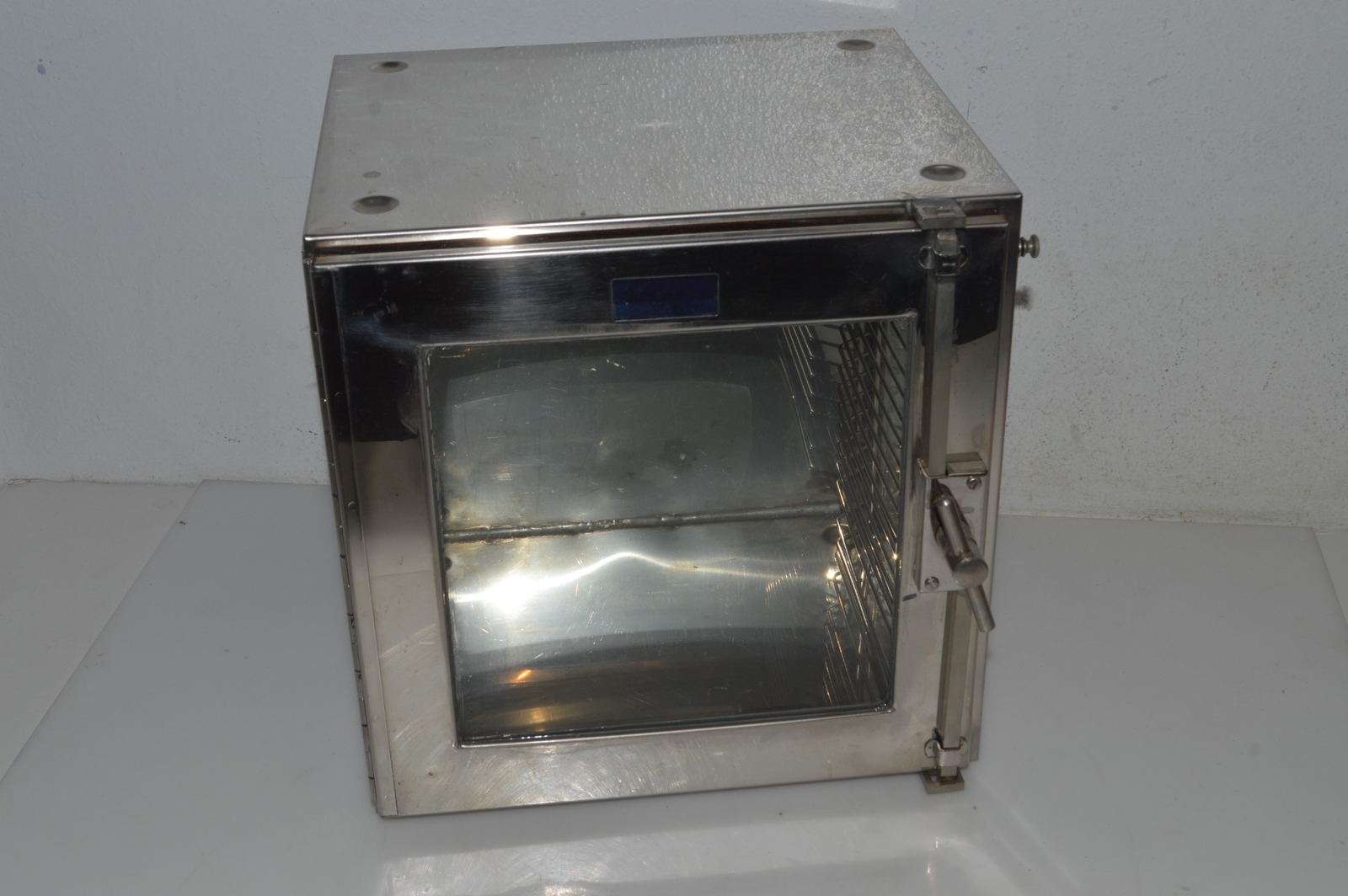 *TC* BOEKEL STAINLESS STEEL AND GLASS DESICCATOR 12X12X10 (LTI16)