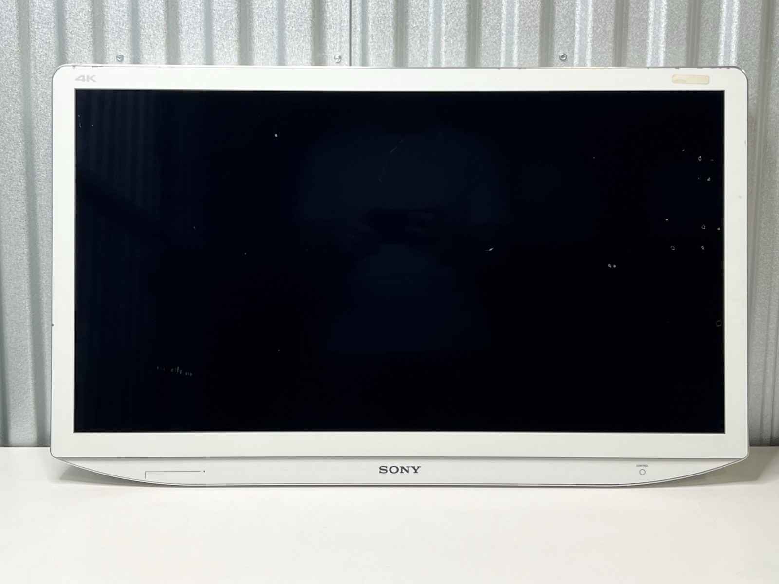 Sony LMD-X310MD 31-inch 4K 2D/3D LCD Surgical Medical Monitor [FOR PARTS]