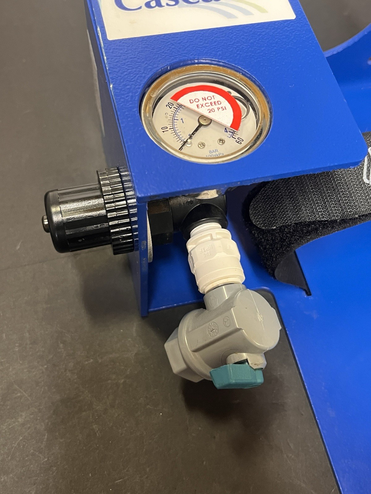 LabStrong Cascade D00292 Type II Water Purifier Bracket Manifold
