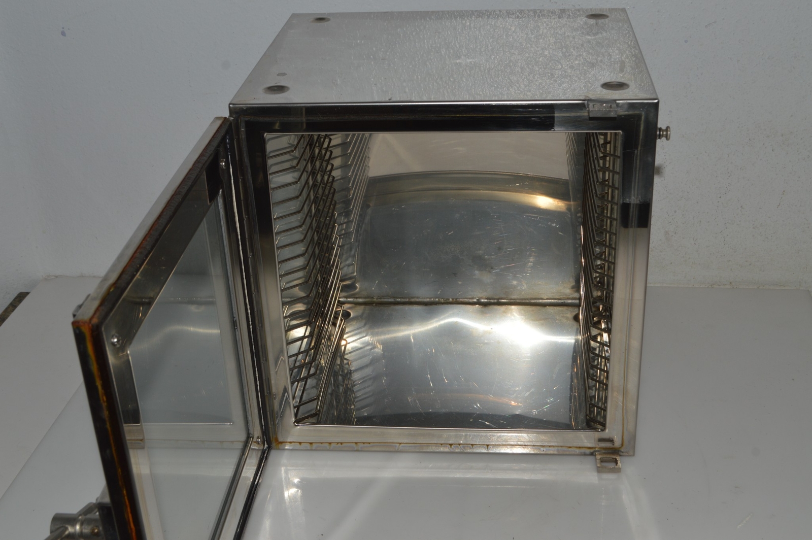 *TC* BOEKEL STAINLESS STEEL AND GLASS DESICCATOR 12X12X10 (LTI16)