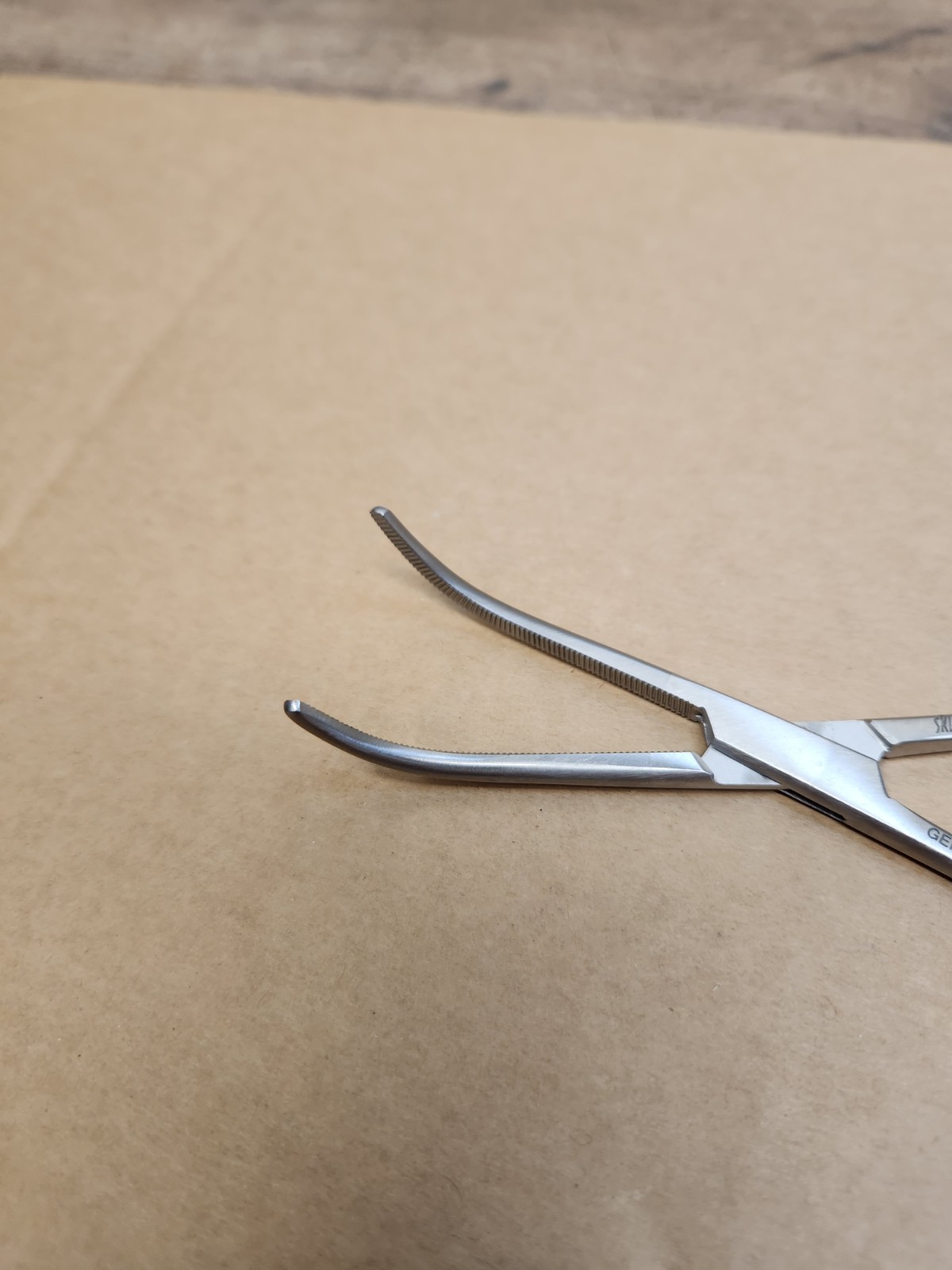 Sklar Mixter 17-1762 Curved Forceps, 6.25″ Overall Length