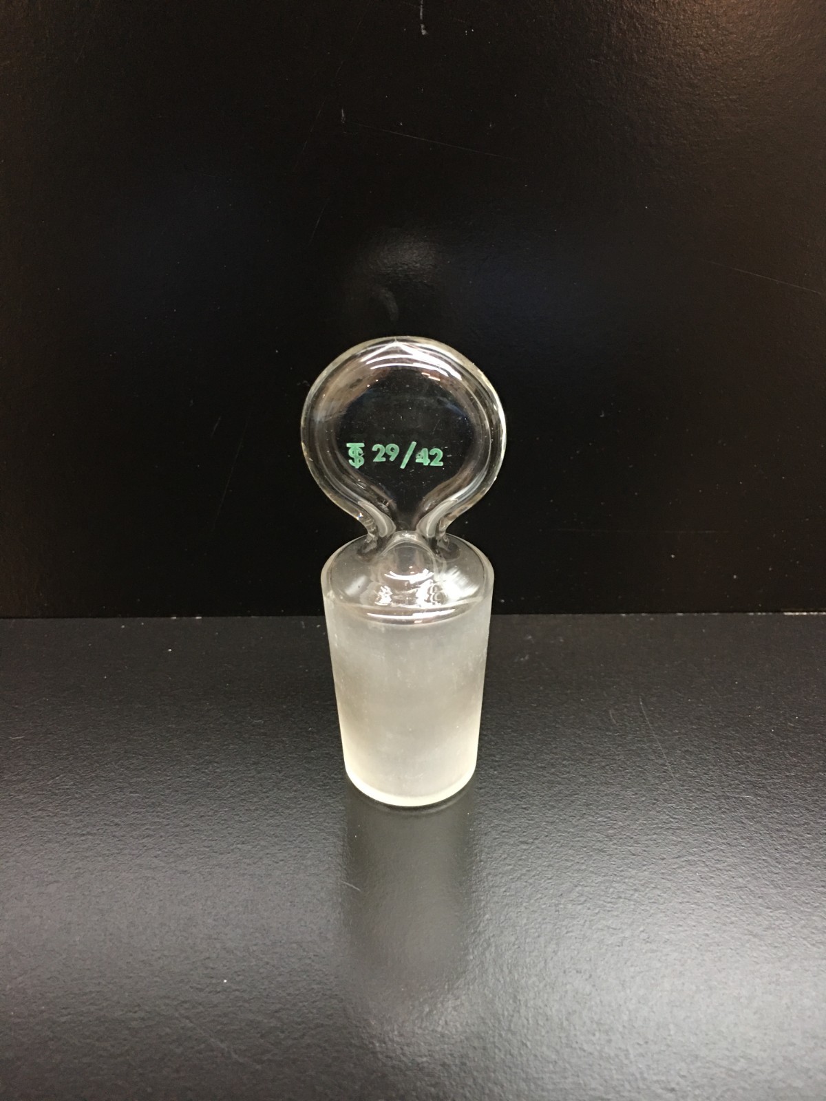 Chemglass Cat No CG-3000-06 Pennyhead Closed Bottom Stopper 29/42 Joint