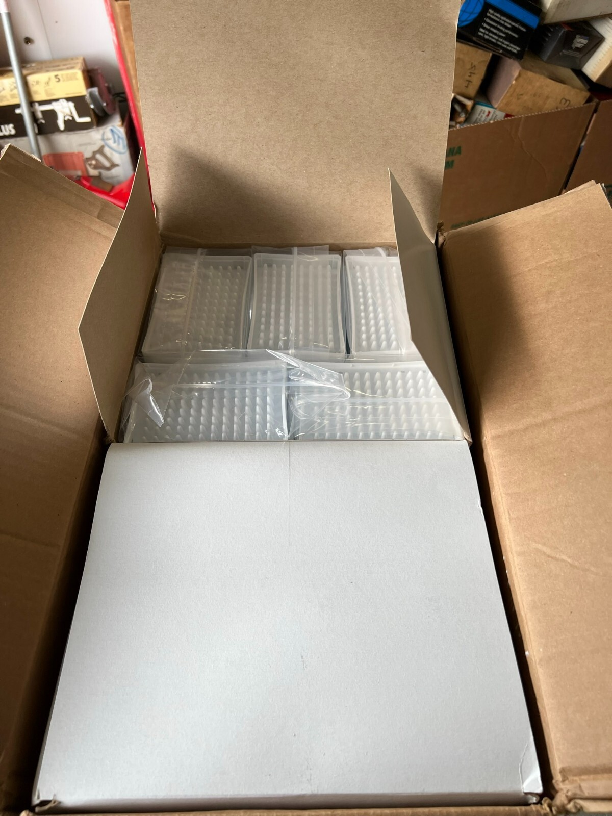 Chemglass CLS-3614-04W PCR Plate White Opaque 96-Well Skirted, 100µL Box of 100