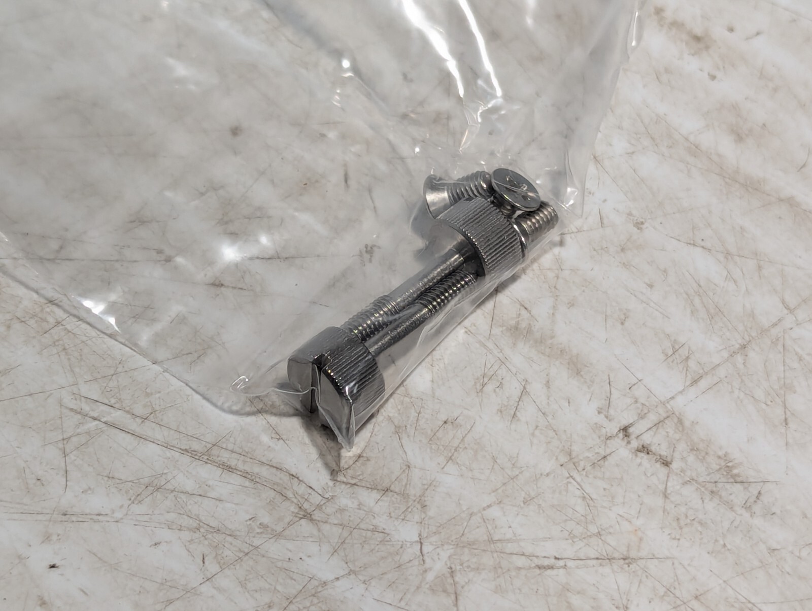 Medtronic PM35VAA Capnostream 35 Vesa Adapter Mounting Assembly – Free Shipping