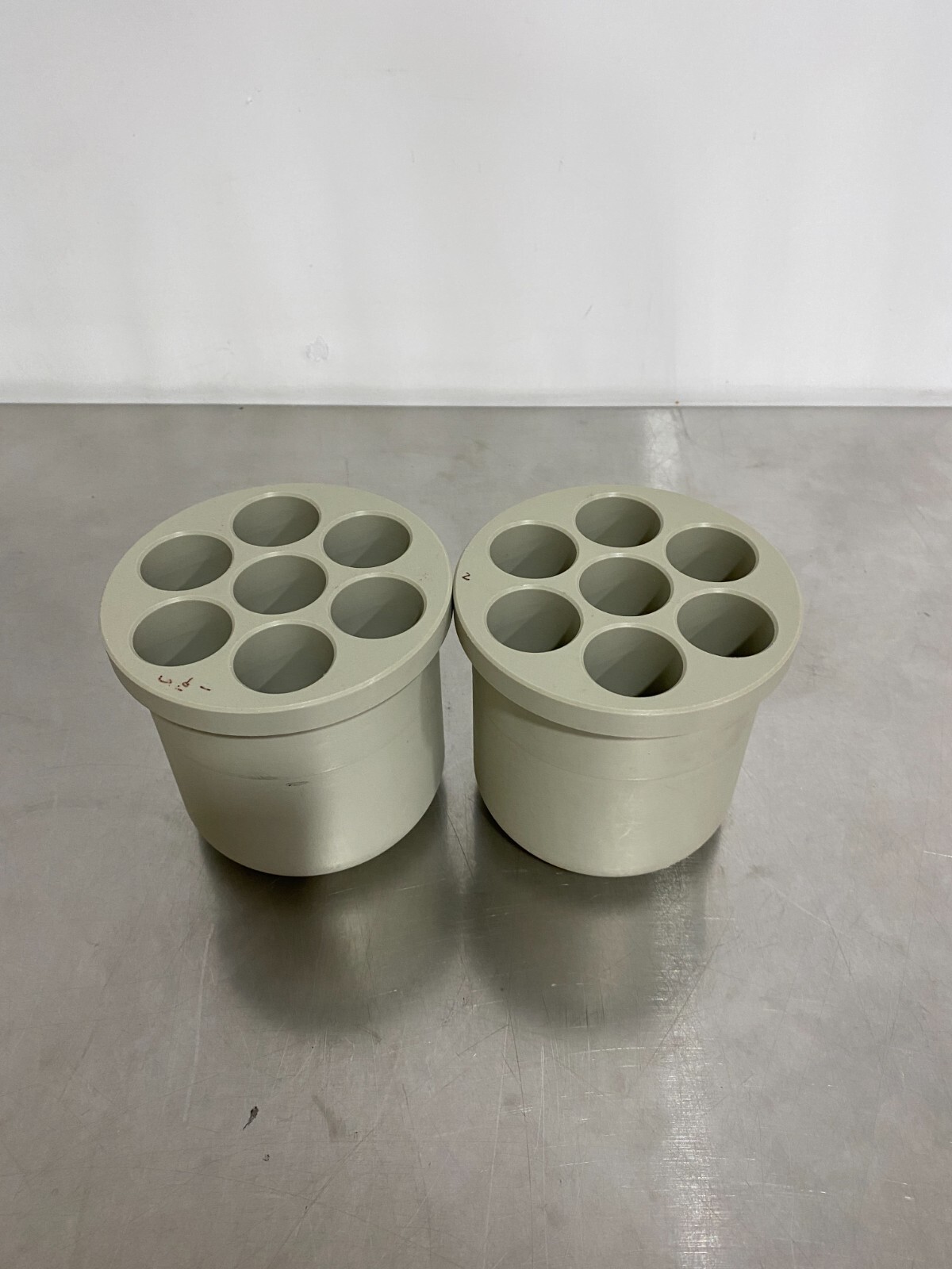Unbranded 7×30 Conical Tube Centrifuge Adaptor Lot of 2