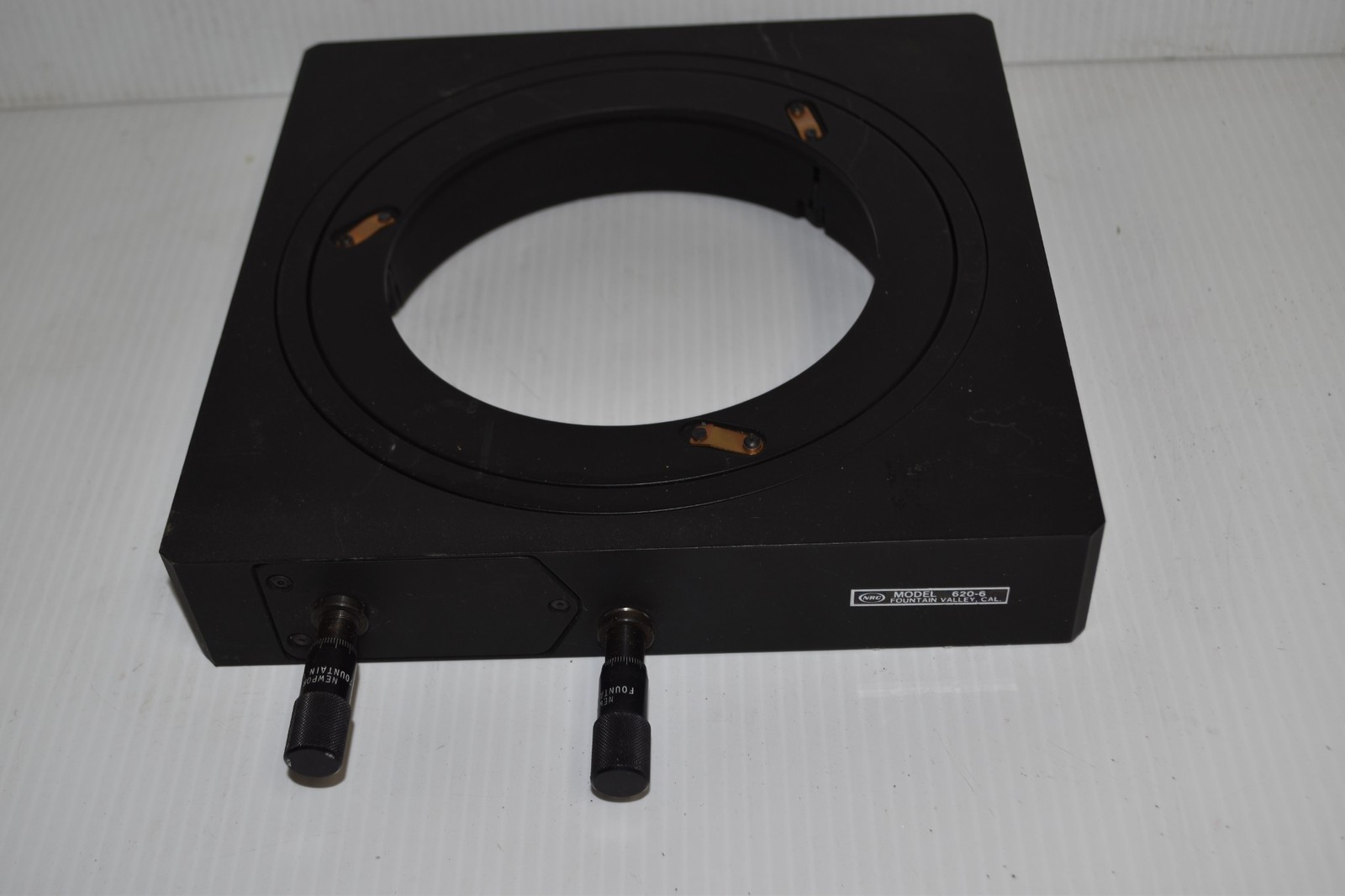 *JM* NEWPORT 620-6 6″ Gimbal Mount (QEG99)