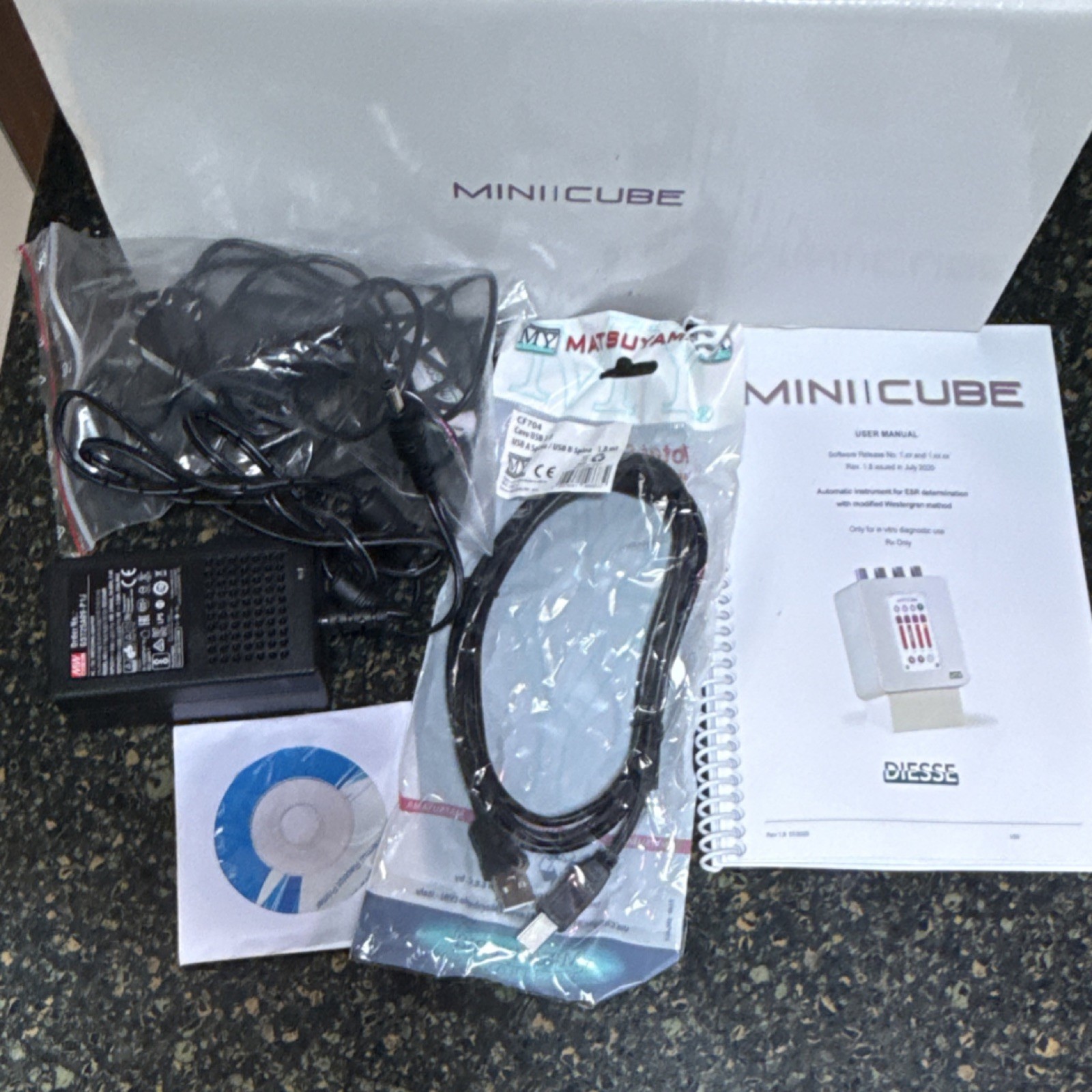 Diesse MINICUBE Medical Laboratory Equipment Analyzer