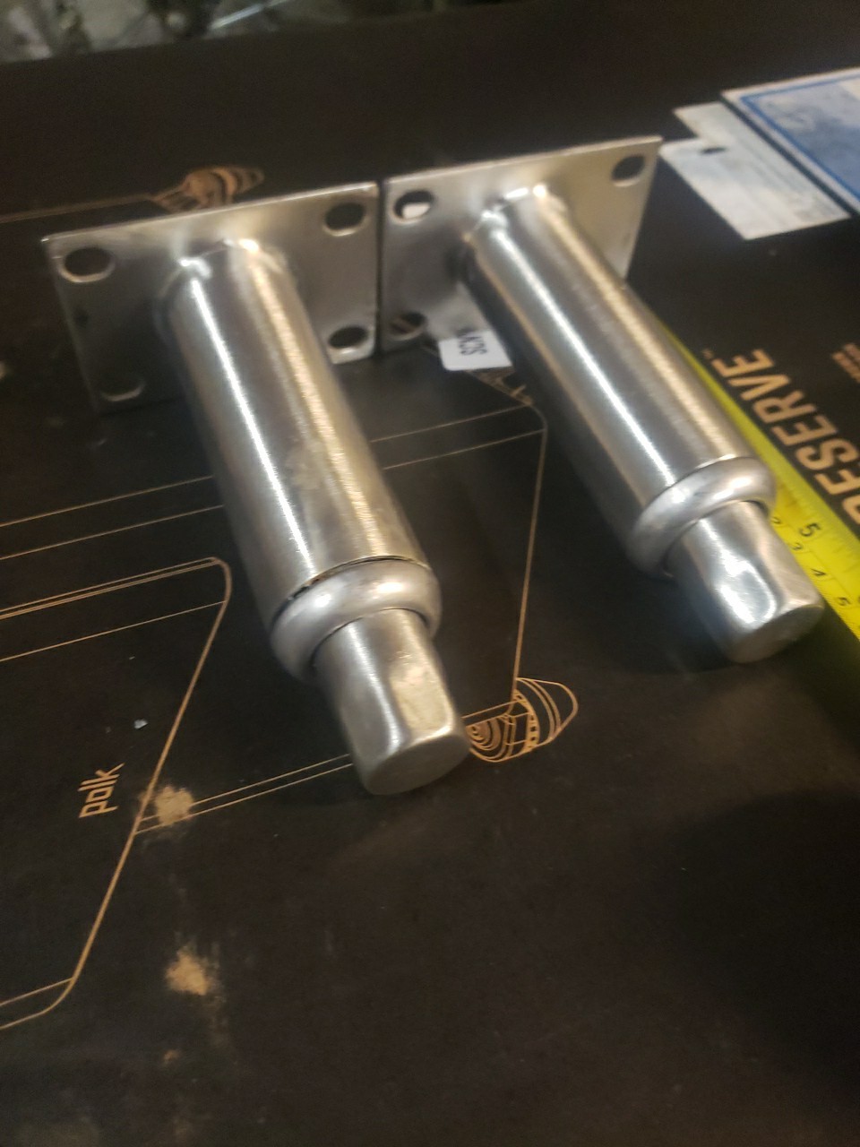 Pair Commercial Industrial legs 6″ Hobart?