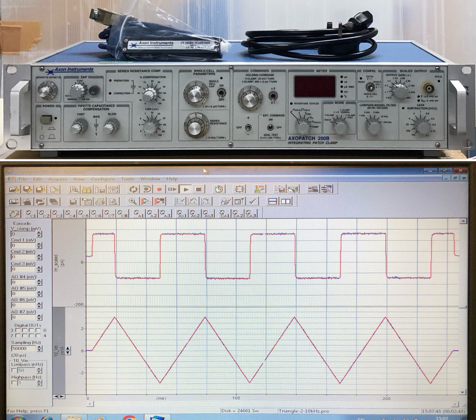 Molecular Devices Axopatch 200B with a CV 203BU headstage