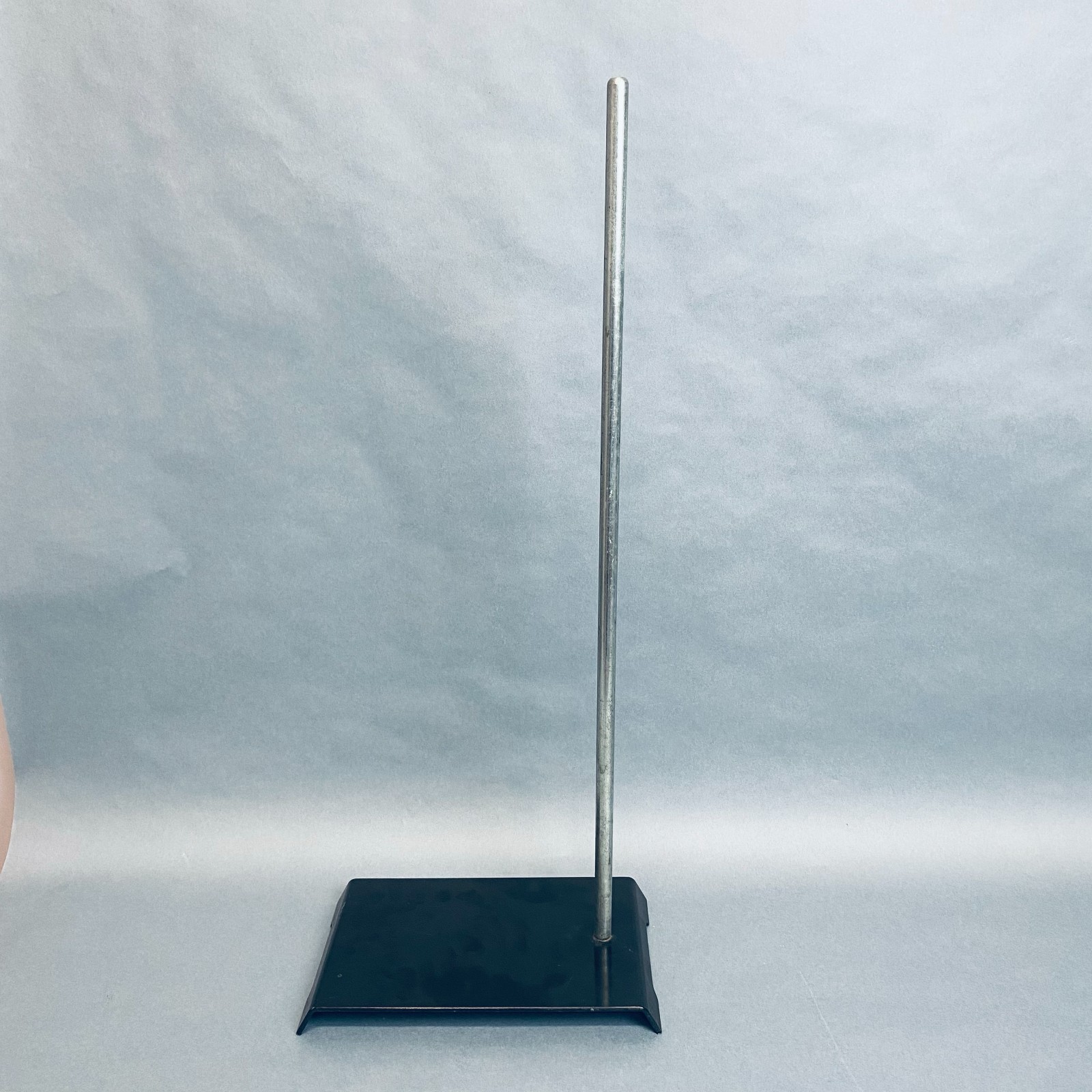 Humboldt Heavy Duty Lab Stand 6 X 10 in. with Post 1/2 X 24 in.