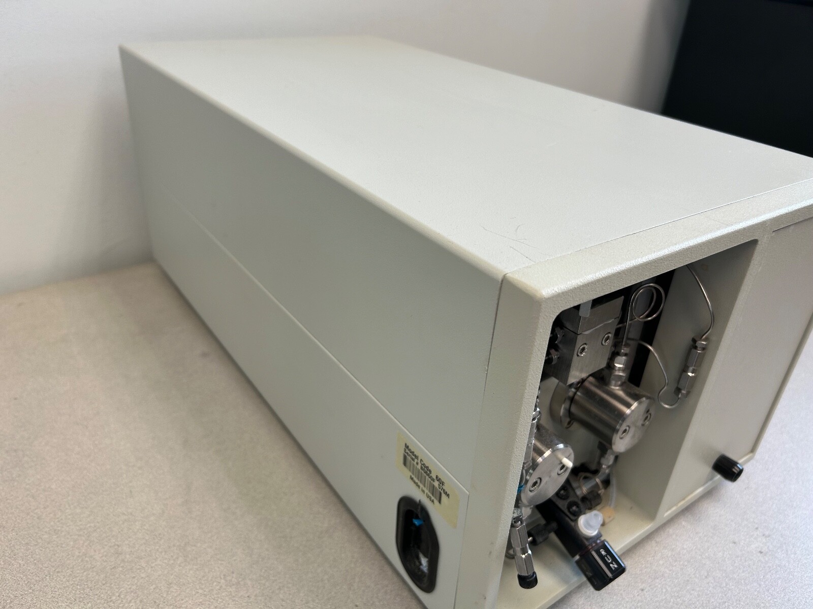 Waters MultiSolvent Delivery Pump WAT062349 – Unknown condition