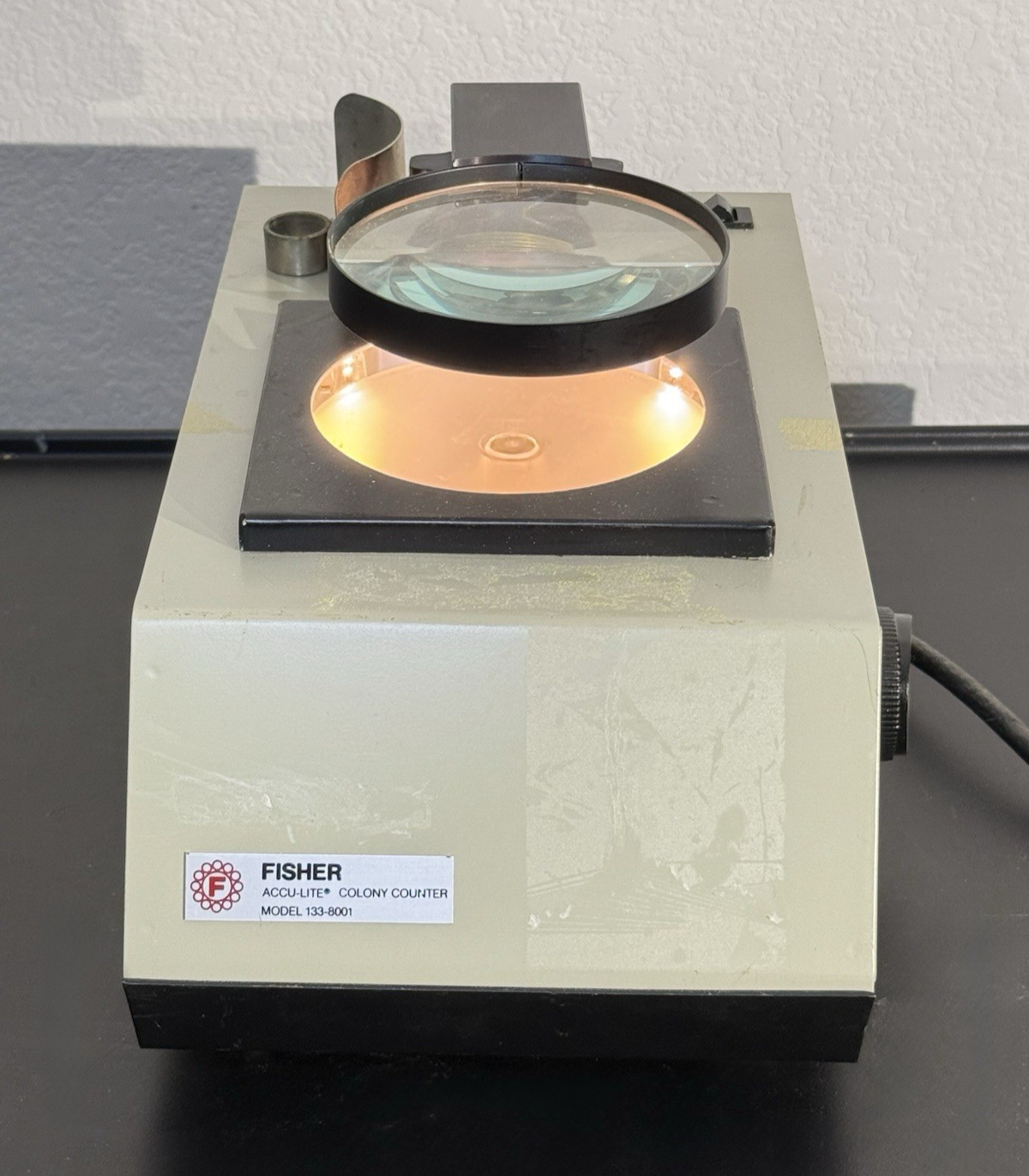 Fisher Scientific ACCU-LITE Illuminated Magnifying Colony Counter 133-8001