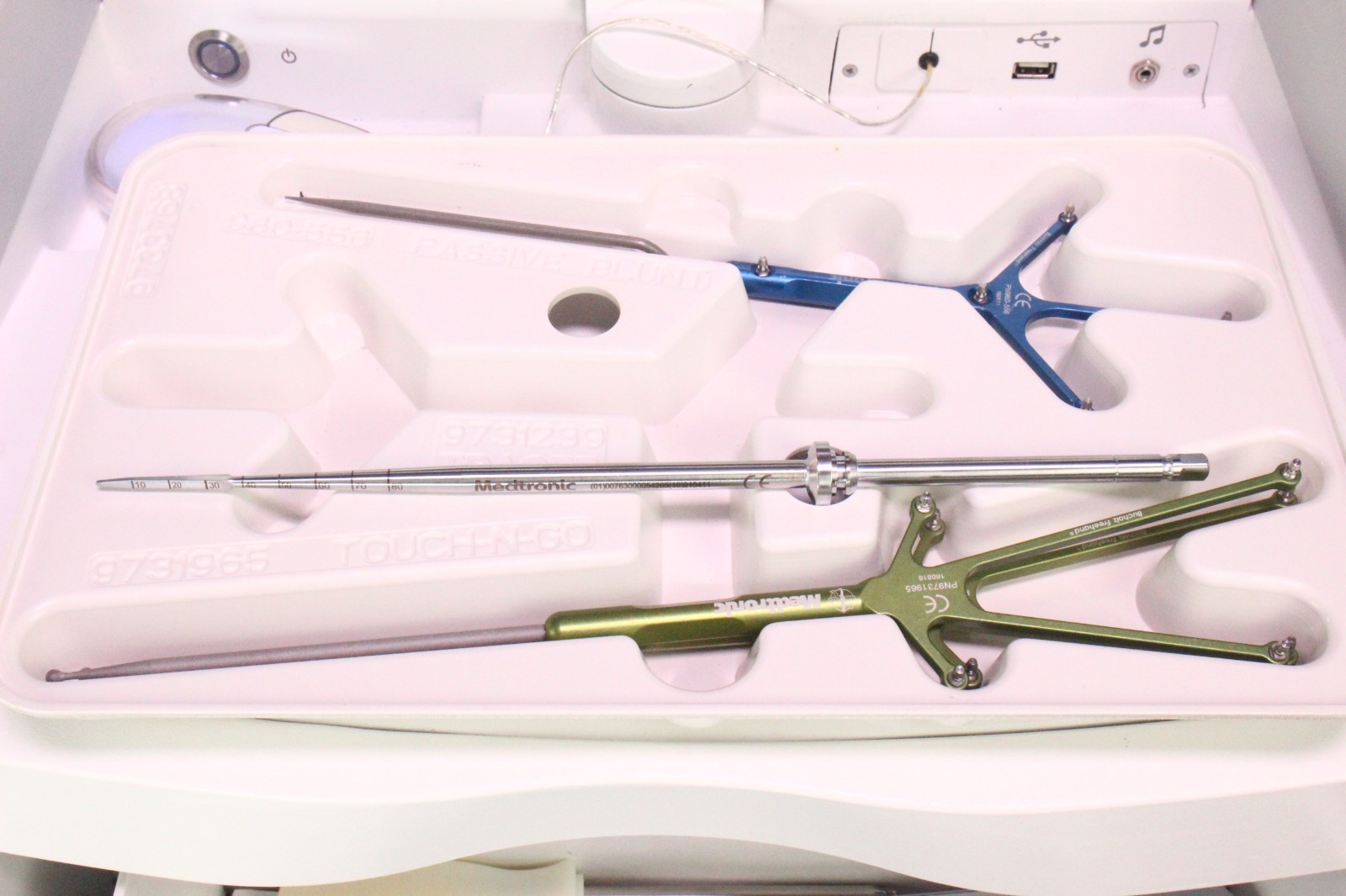 Medtronic StealthStation S7 Surgical Navigation System with Instruments Tested