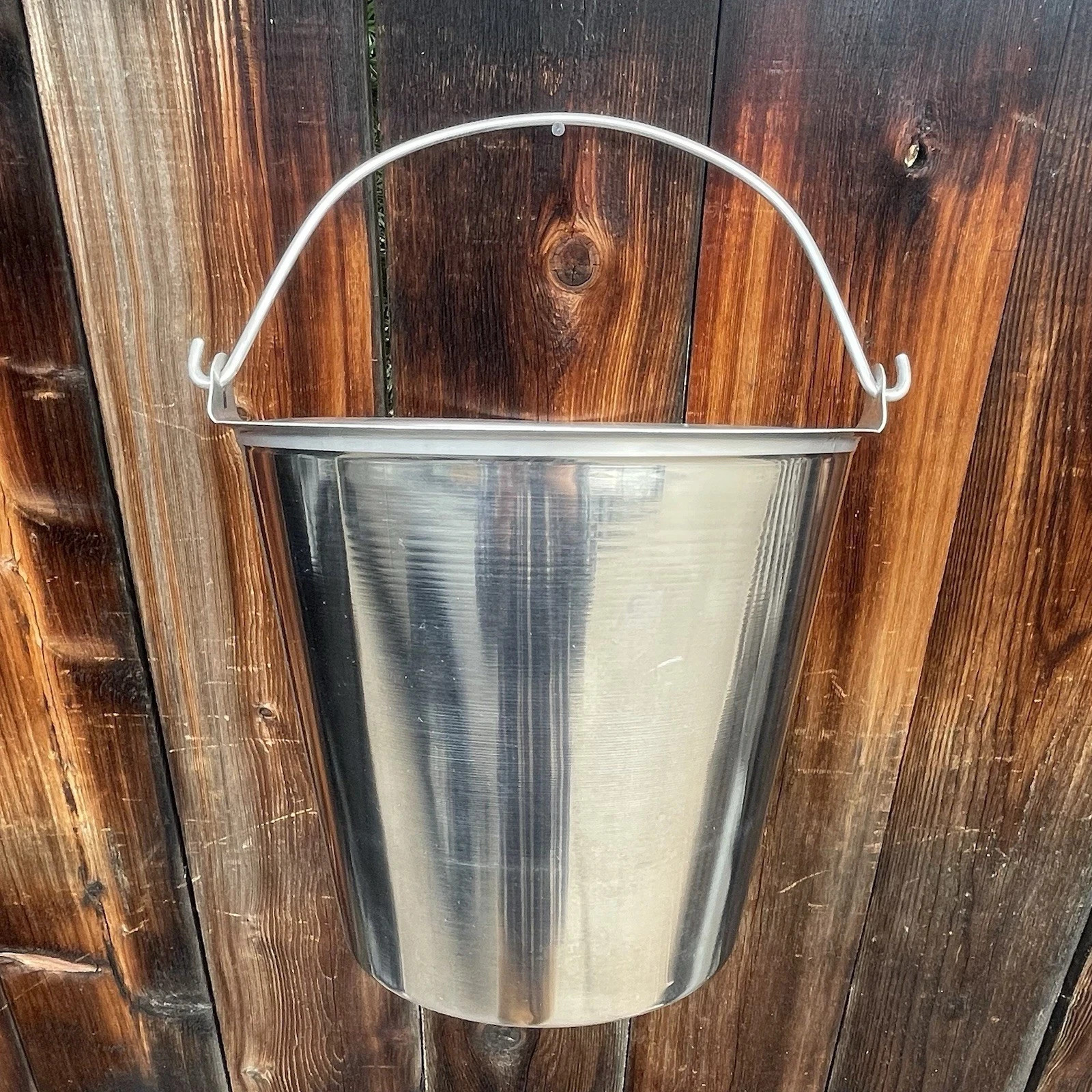 New Vollrath 58130 Tapered Stainless Steel 12.5 Quart Dairy Pail w/ Handle