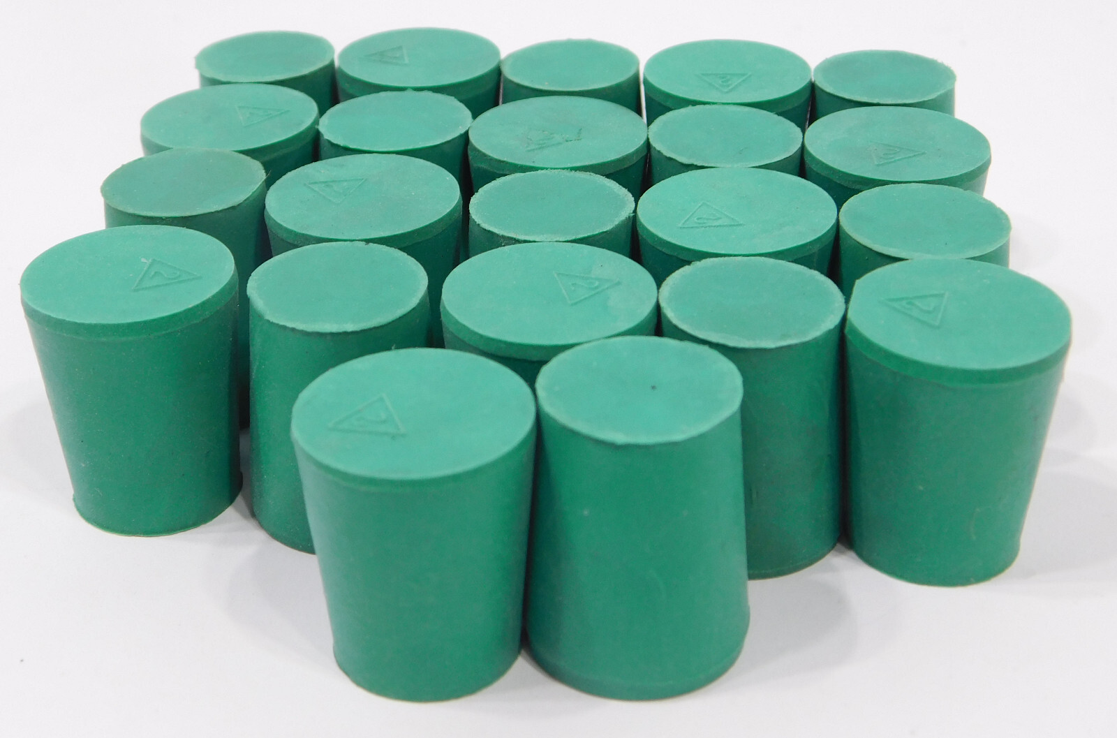 Lot of 22 each Fisher Scientific 14141-C 20mm Synthtetic Laboratory Stoppers