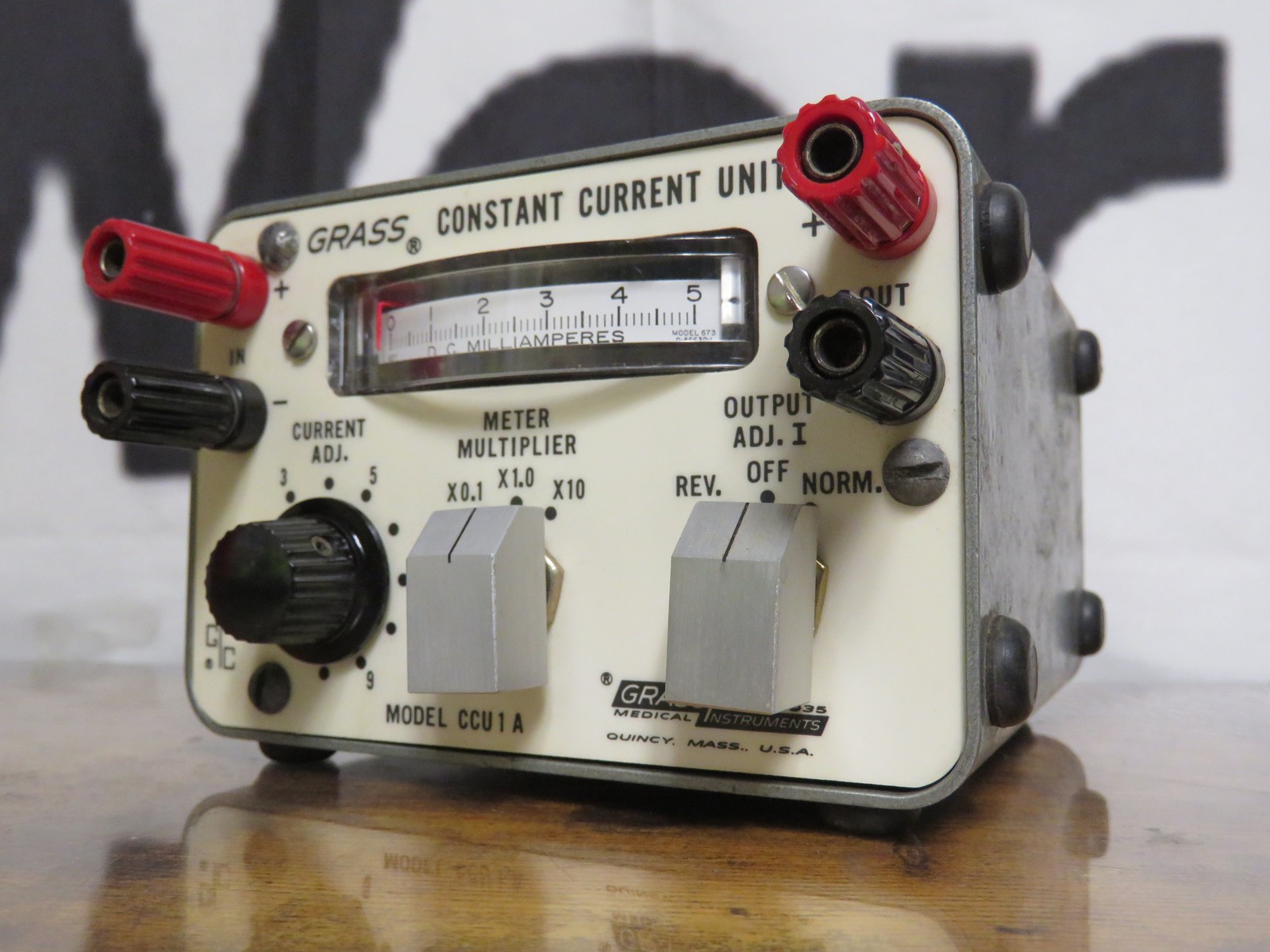 Grass Medical Instruments Constant Current Unit Model CCU-1 A Current Limiter