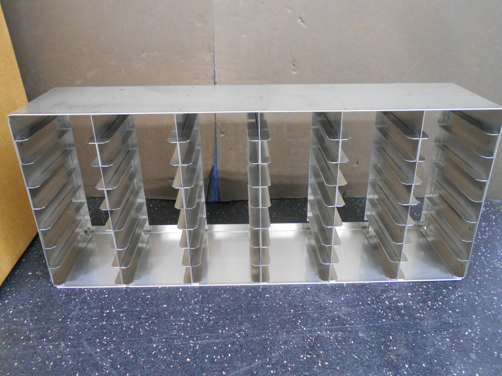 48 SLOT CRYOGENIC RACK 3.5″ X 5″ X 0.75″ (WDH)