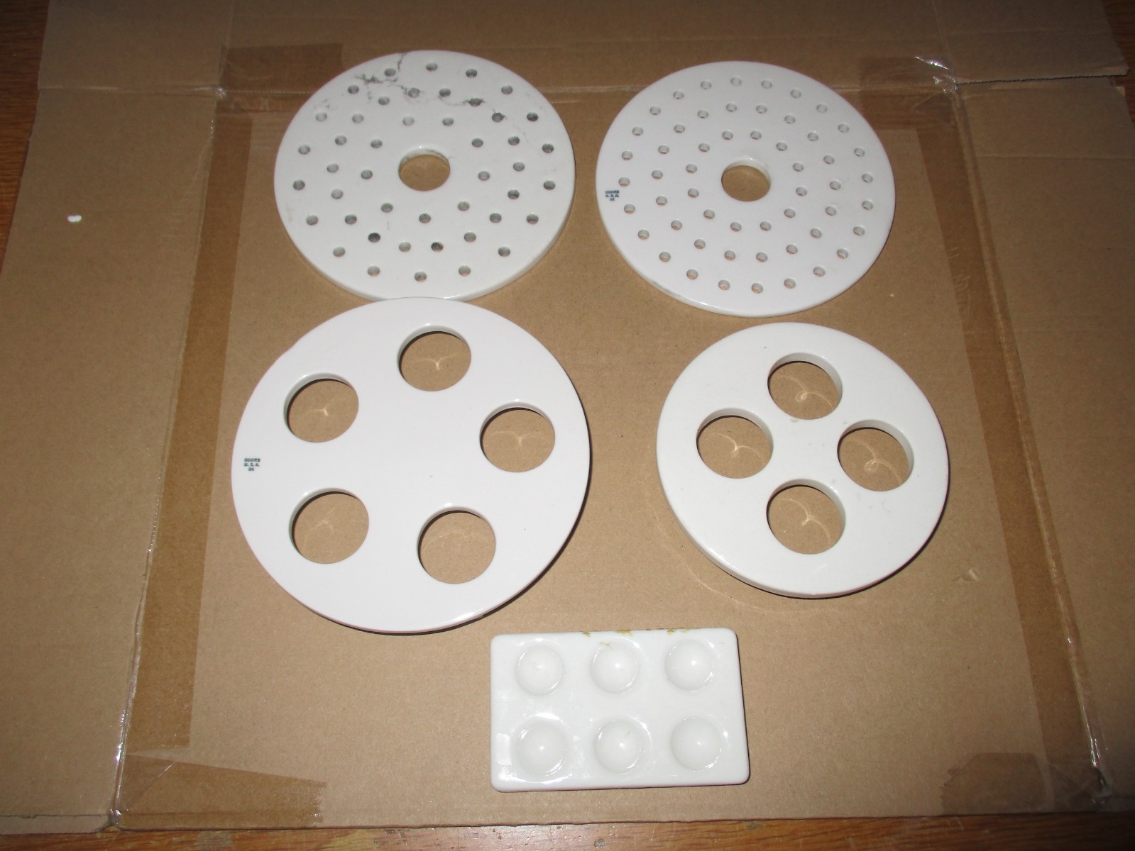 Lot of Porcelain lab pieces – COORS USA / Fisher – Desiccator plates (5.5″), etc