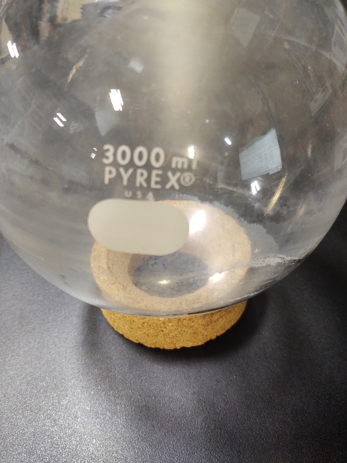 Pyrex Round Bottom Flask 3000mL 24/40