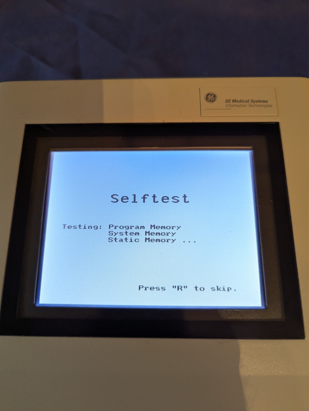 GE MAC 1200 Resting with L-Set, Paper, Manual