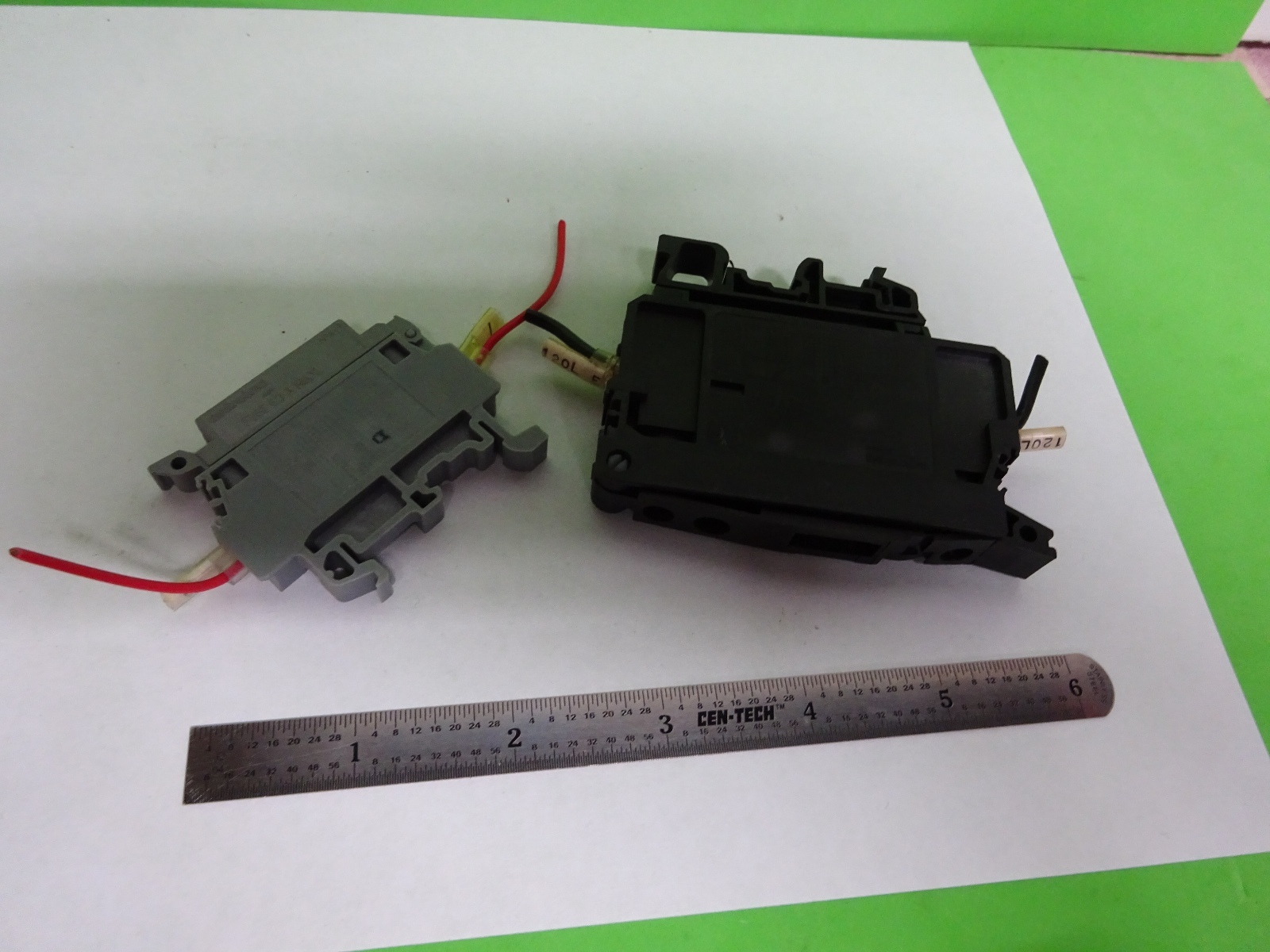 CONTROL SYSTEMS LOT ENTRELEC FRANCE AS IS BIN#72-84