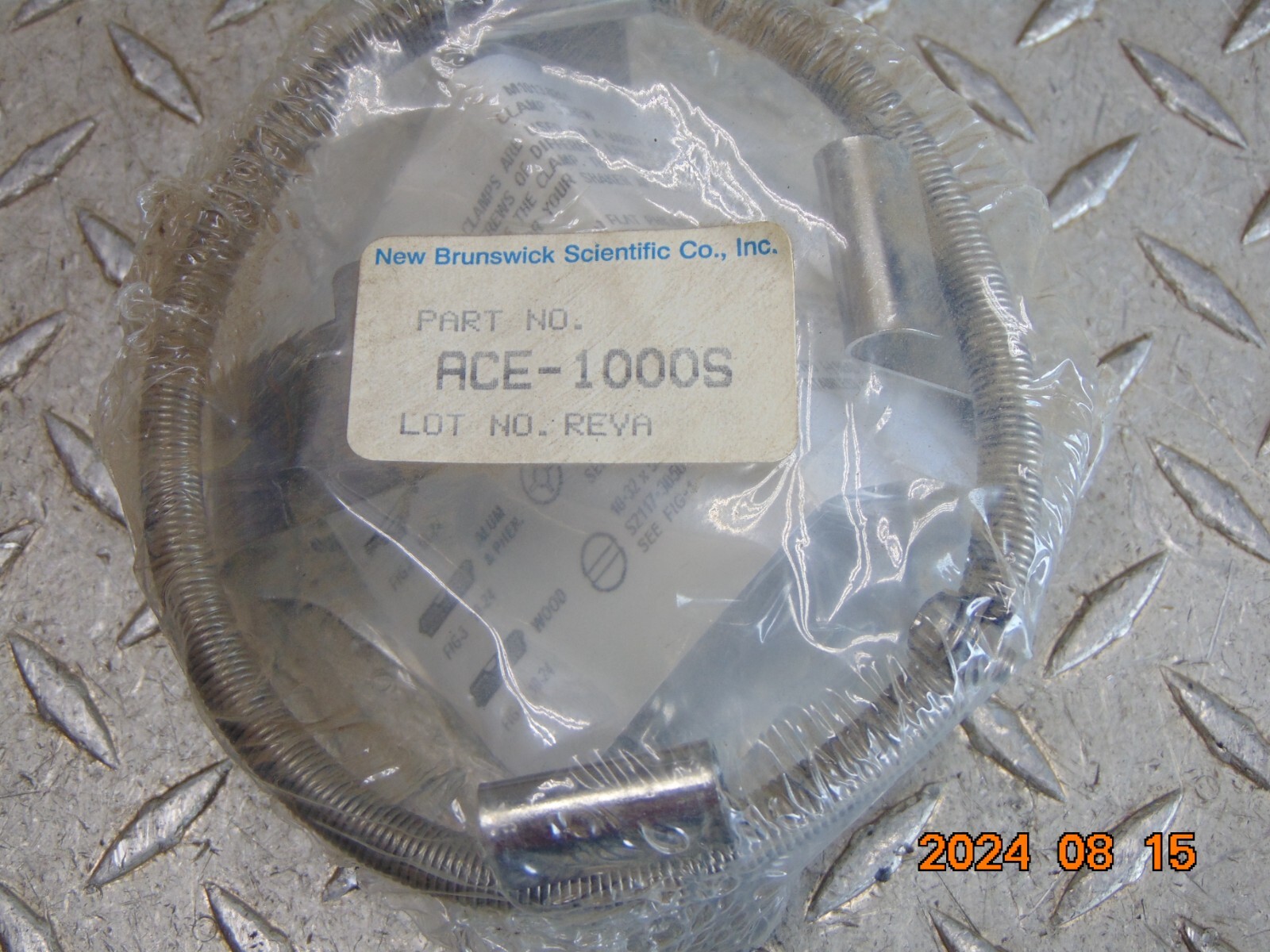 NEW BRUNSWICK SCIENTIFIC ACE-1000S CLAMP LOT NO. REVA