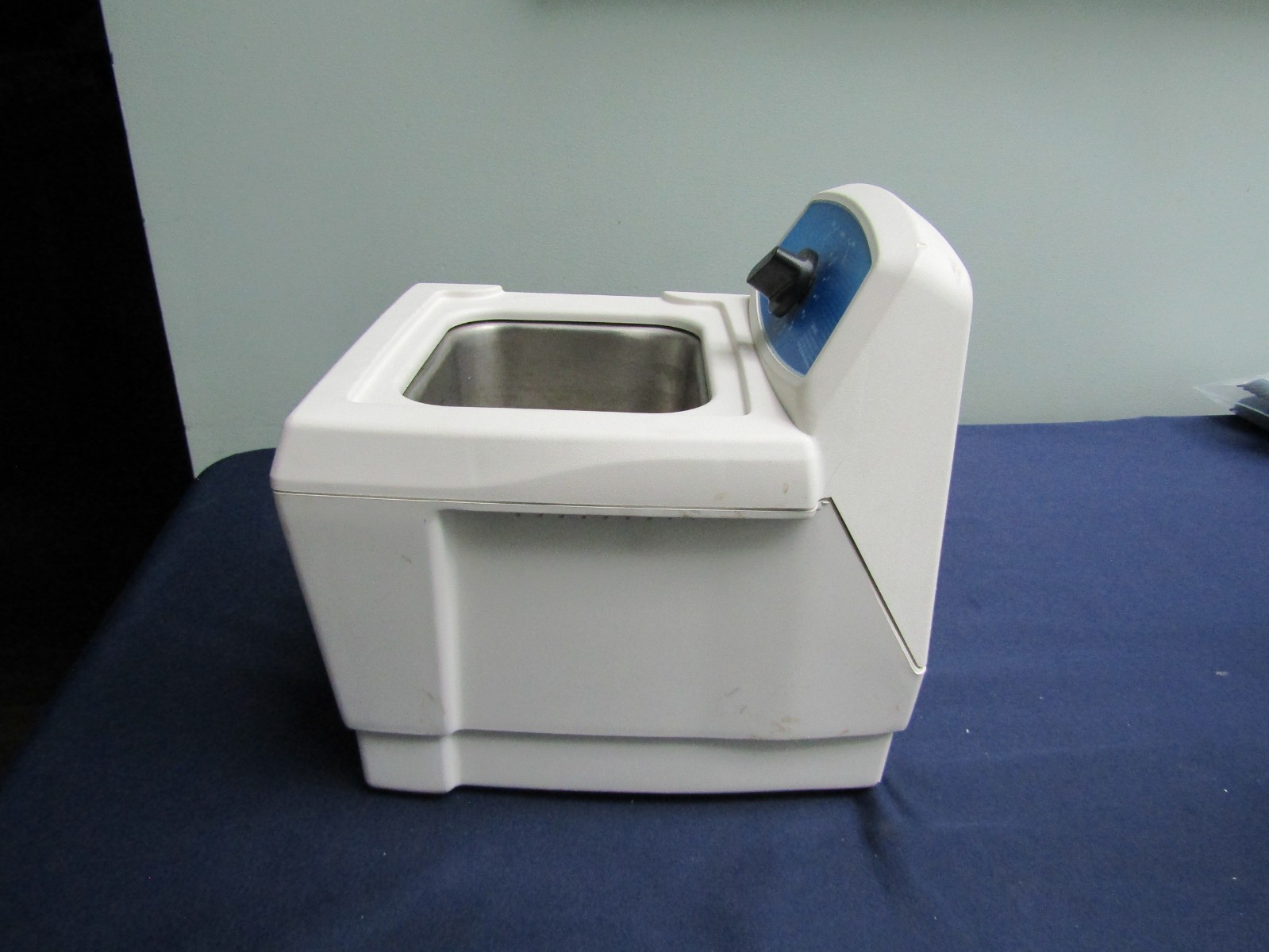 Branson M-1800 Ultrasonic Cleaner Water Bath, 0.5 Gal, 6.5″x5.5″x4” GUARANTEED