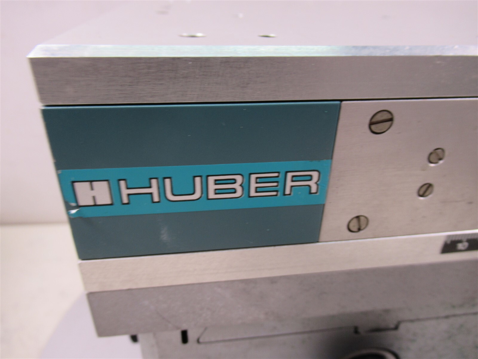 Huber 57021-007 D-8219 D8211 Multi-Axis Positioning System Rimsting Germany