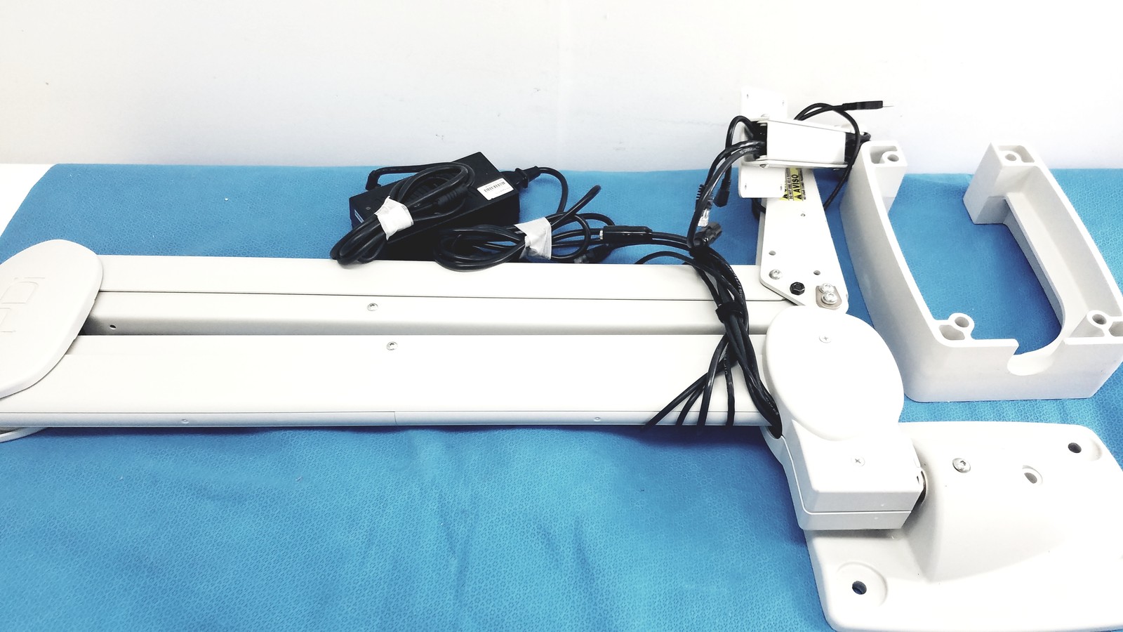 PDI Medical Monitor Mounting Arm with Adaptor and Cables