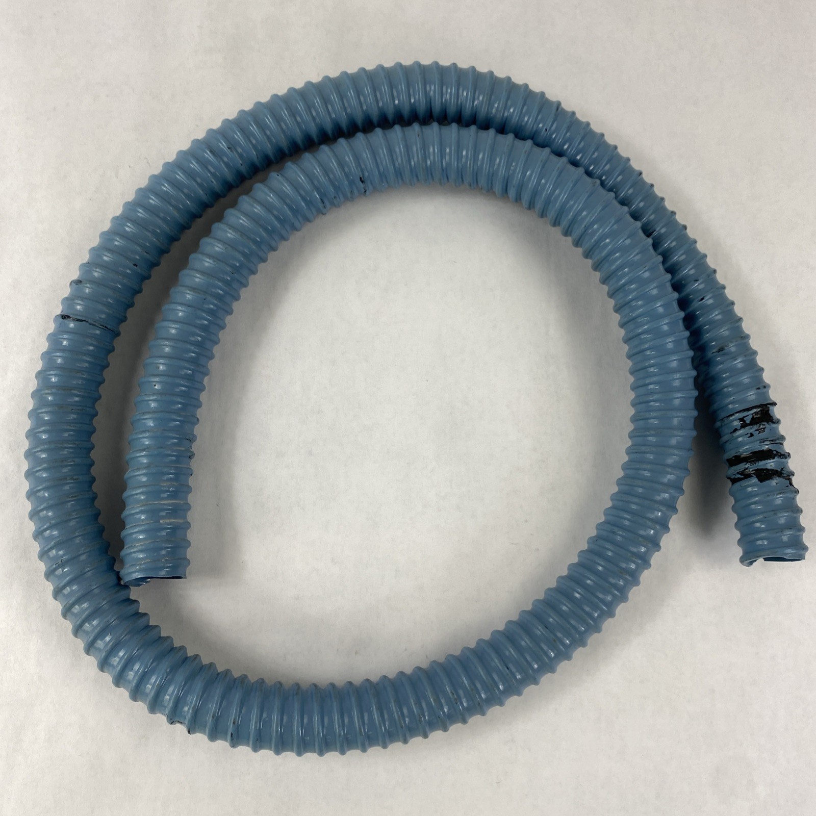 Unbranded Laboratory Duct Hose Assembly Blue 1″ ID 1.2″ OD 5ft Length