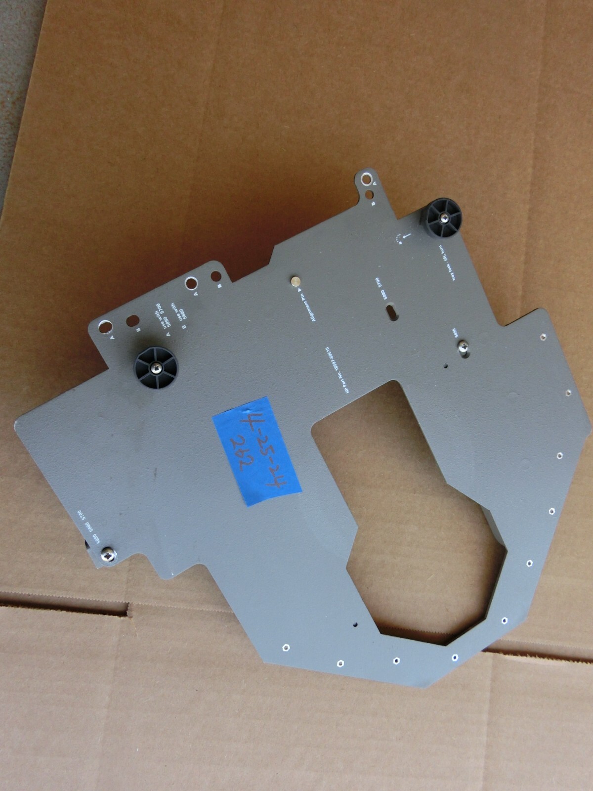 HP Agilent 5890 GC Tray Bracket 18597-60515