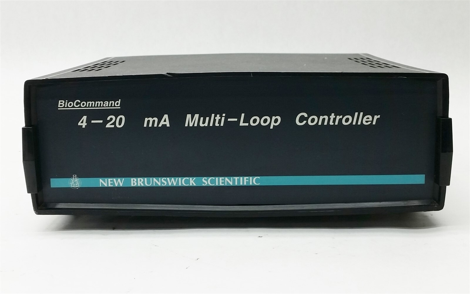 New Brunswick Scientific Biocommand 4-20 mA Multi-Loop Controller M1257-1000