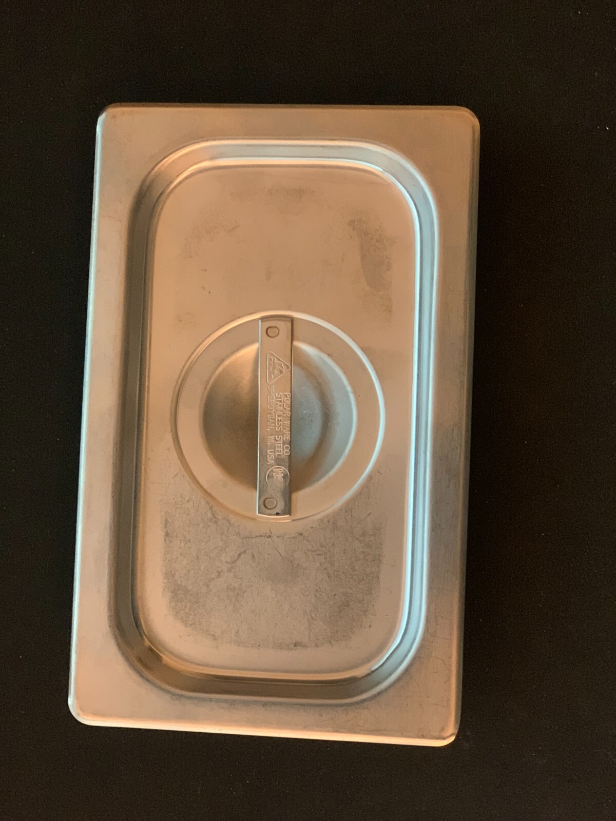Polar Ware E902 18 8 Stainless Steel Container with 902-2 Lid NSF W/ lid