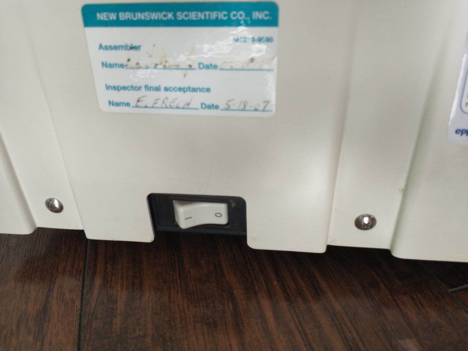 New Brunswick Scientific Co. MP-1000 Pourmatic Automated Plate Pourer