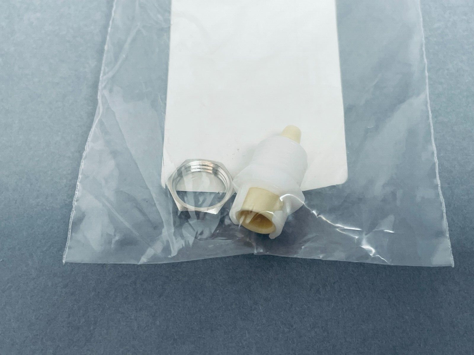 Cytiva Panel Mount SMC Fitting 1/8 in. Female Total of 5 Fittings