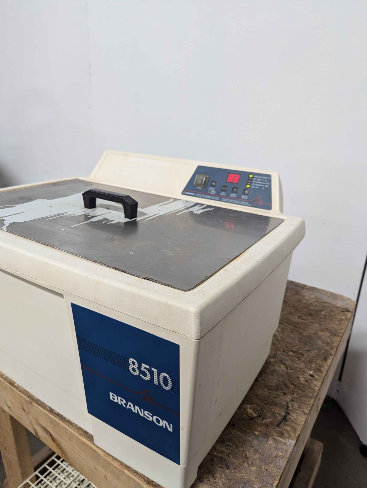 Branson Ultrasonic Bath, Model 8510R-DTH, Tested and Works!