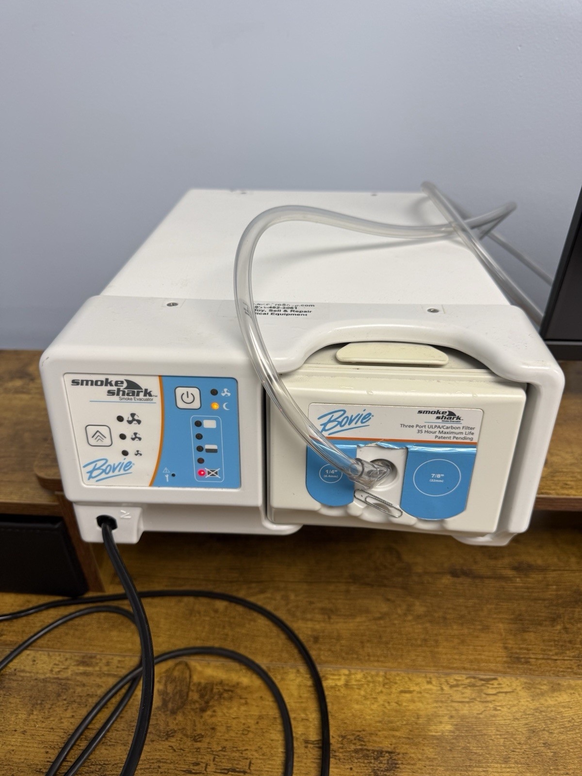 Bovie Smoke Shark II Smoke Evacuator With foot switch