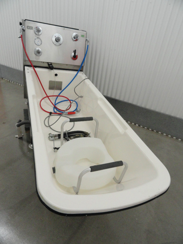 Arjo – Century Type 079500-01 Patient Tub / Hospital Tub W/ Extras ~ 3911
