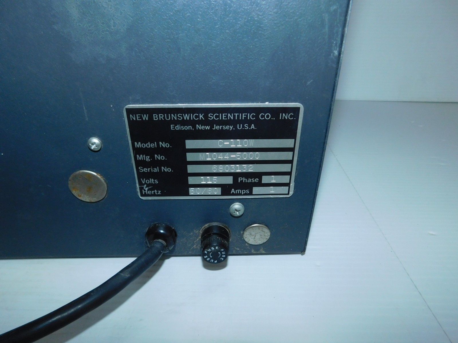 NEW BRUNSWICK SCIENTIFIC MODEL C-110W COLONY COUNTER (LSB141)