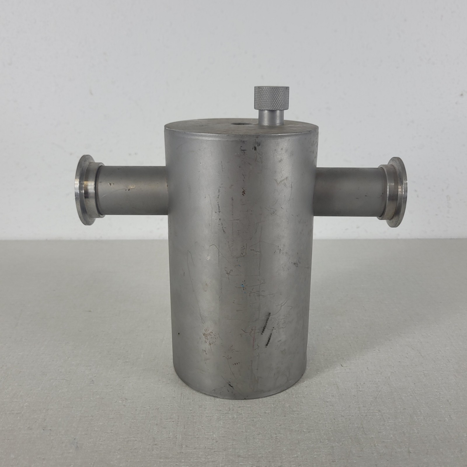 MDC KMST-150-2 Molecular Sieve Foreline Trap KF40 Stainless Steel Vacuum Pump