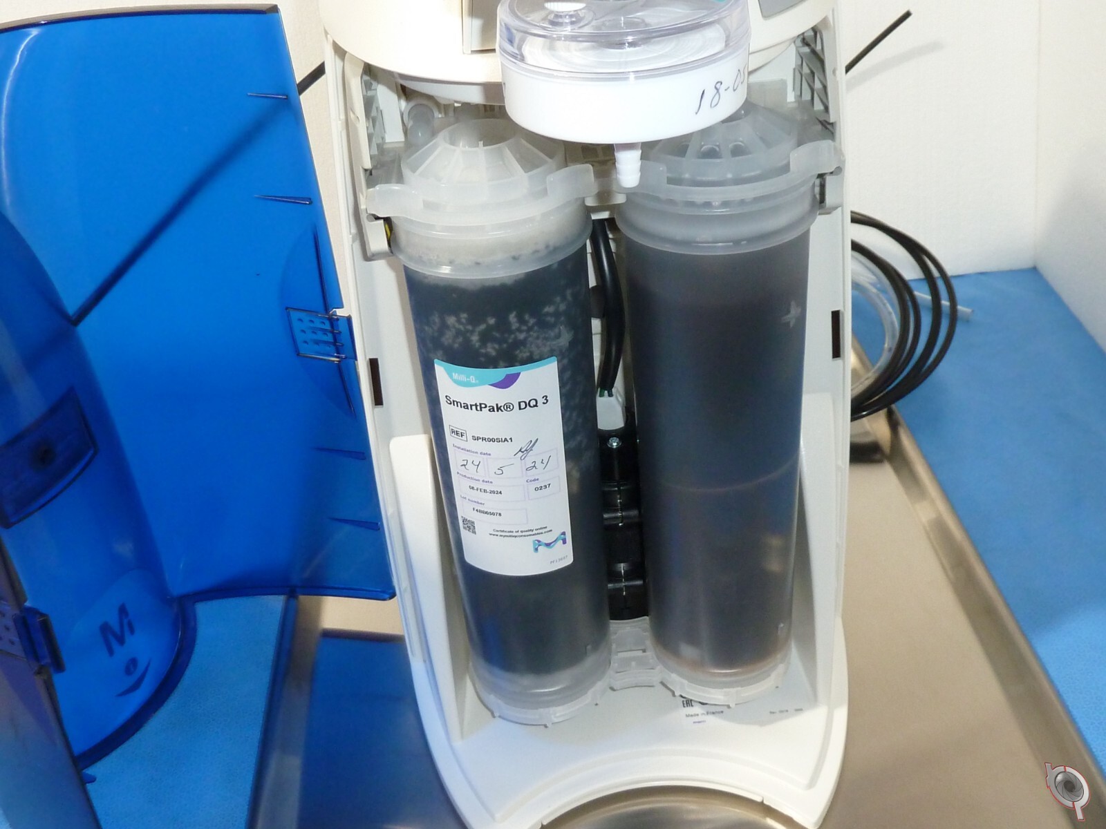 Millipore Direct-Q 3 UV Water Purifier w/ SmartPak Reverse Osmosis Ion-Exchange