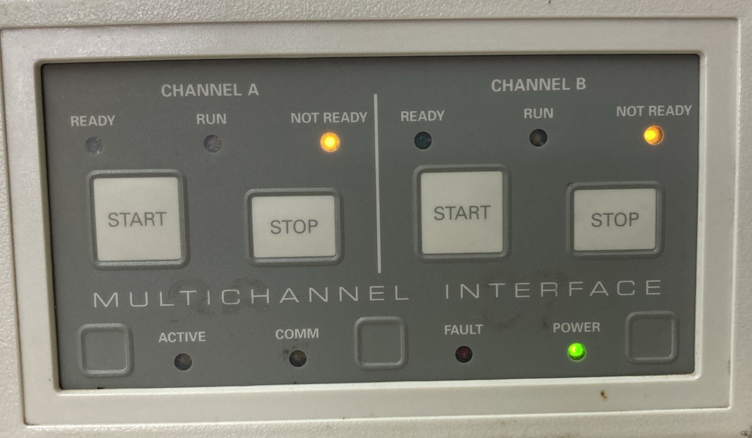 Agilent 35900E Dual Channel Multichannel Interface powers on for parts