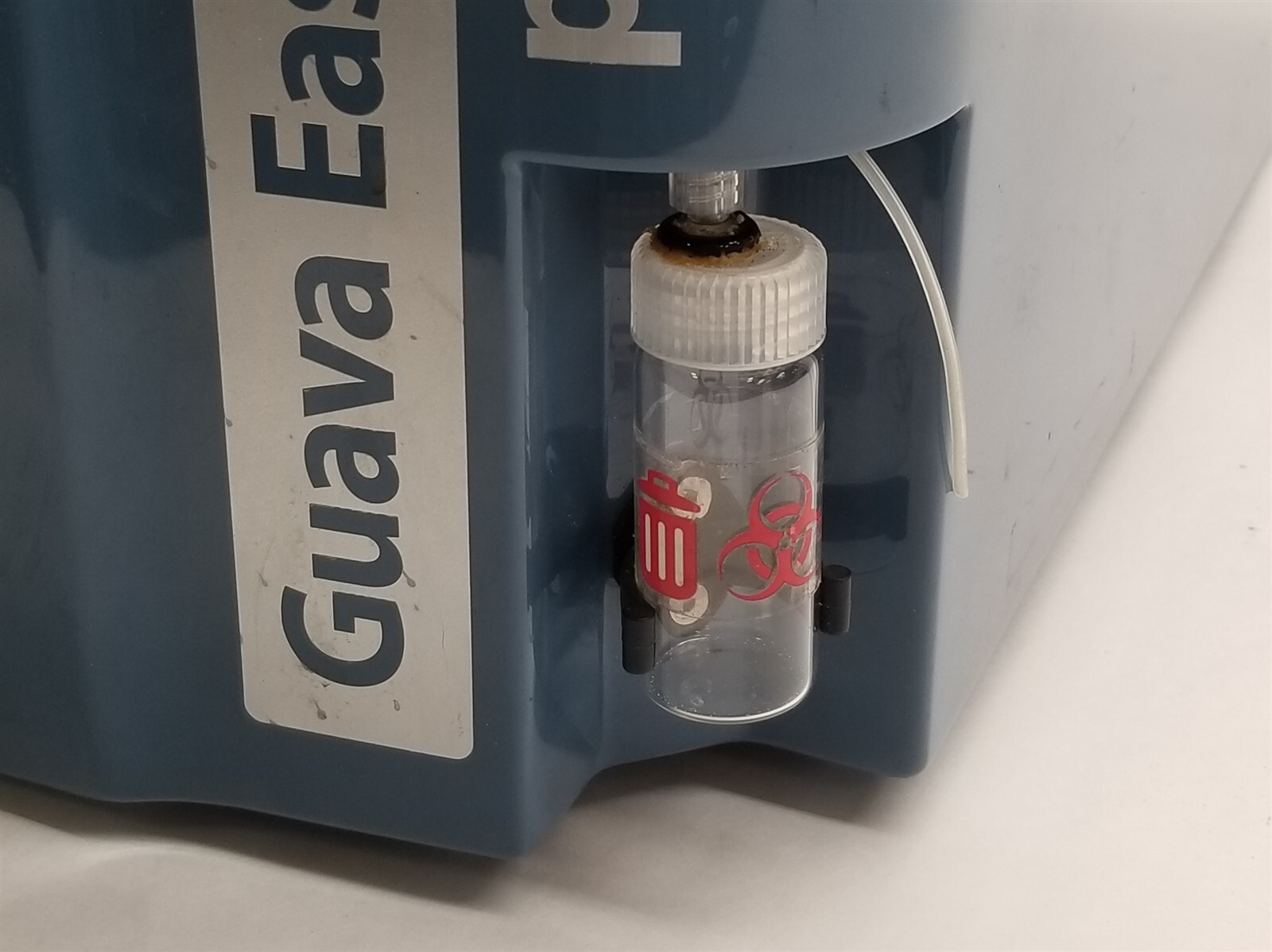 Guava Technologies EasyCyte Plus Flow Cytometry Cytometer System Unknown