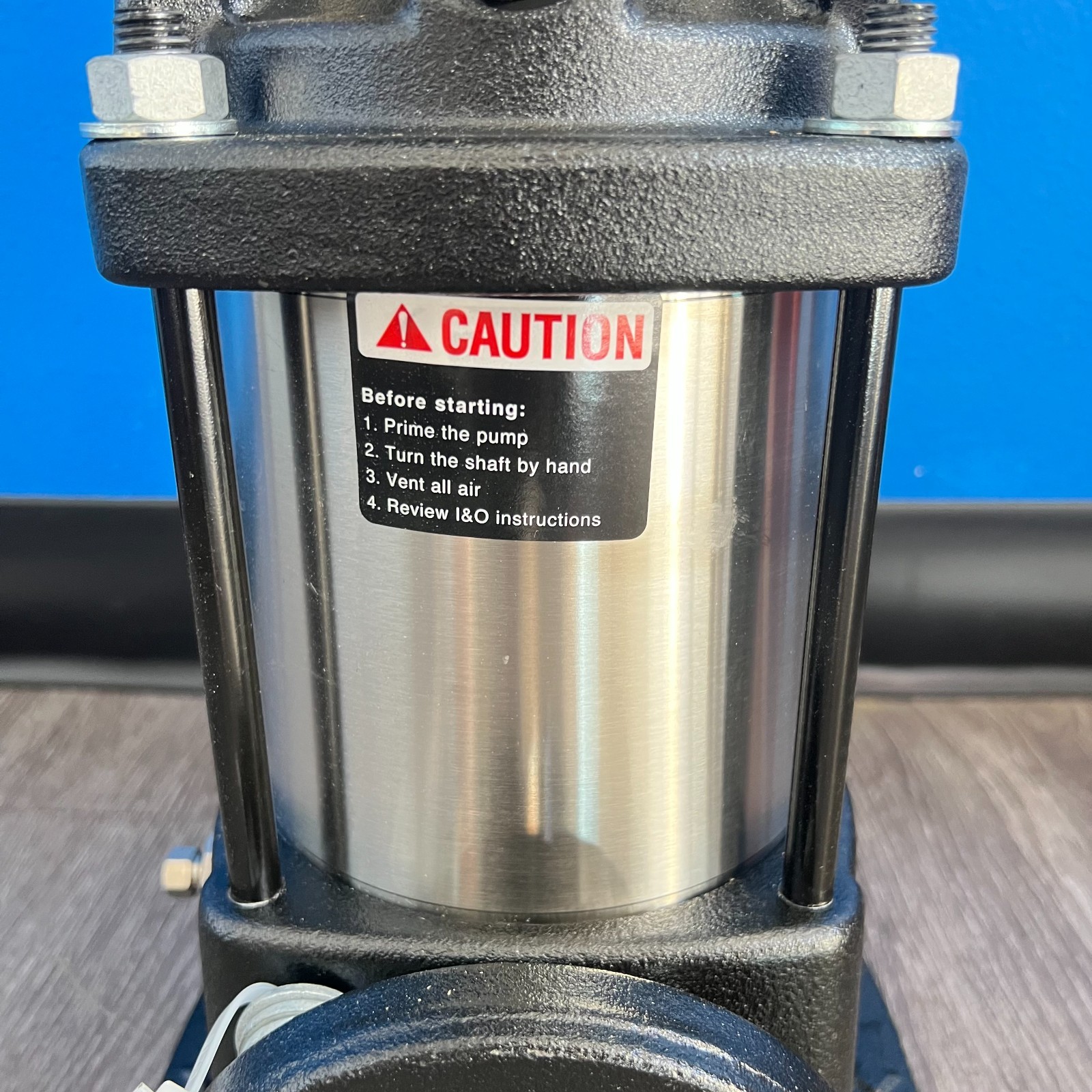 Grundfos CR1S-9 A-FGJ-A-E-HQQE Vertical Multistage Centrifugal Pump 0.75HP