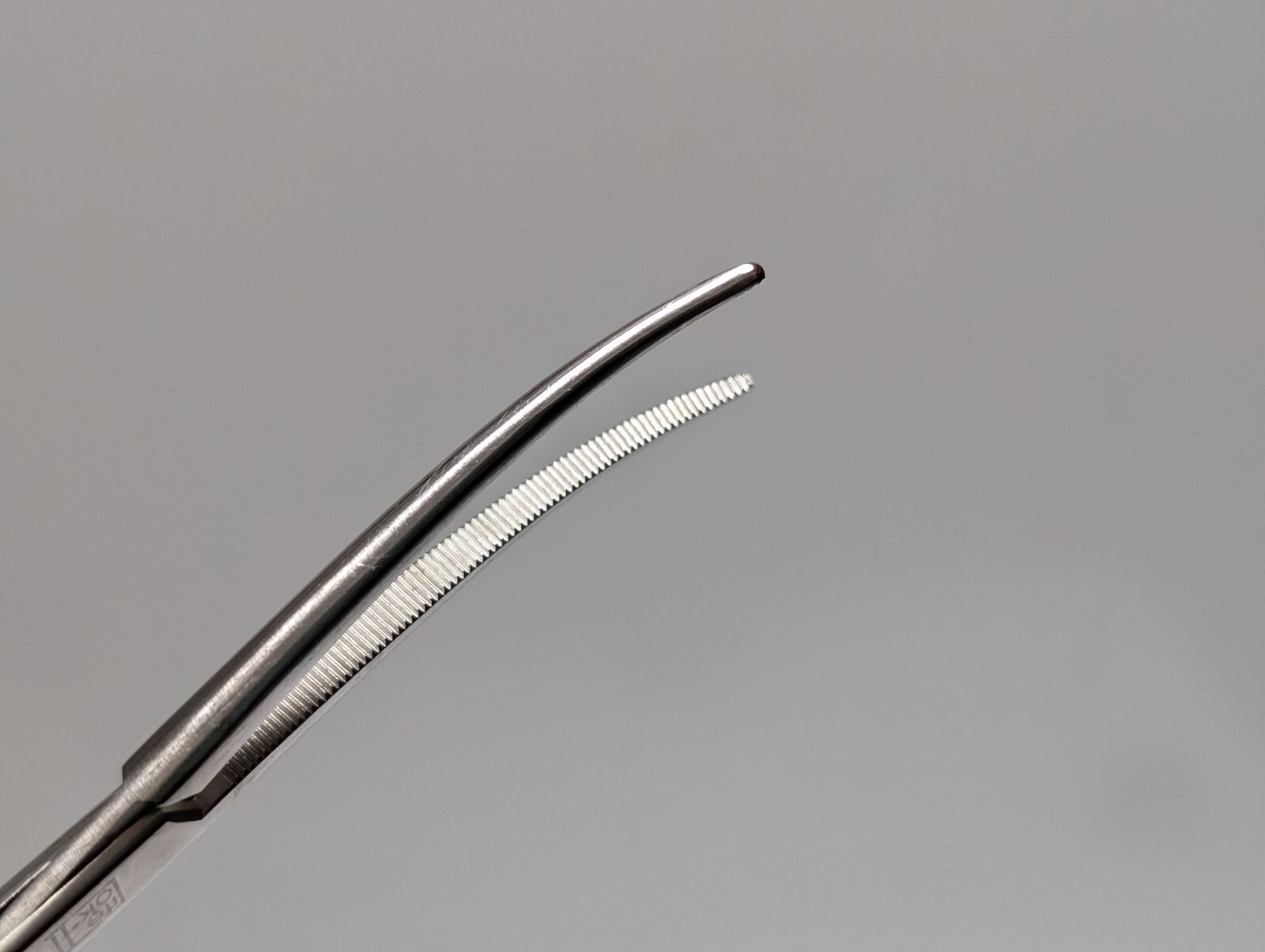 6 pcs. Assorted Forceps AESCULAP V. MUELLER PILLING WECK (USED).