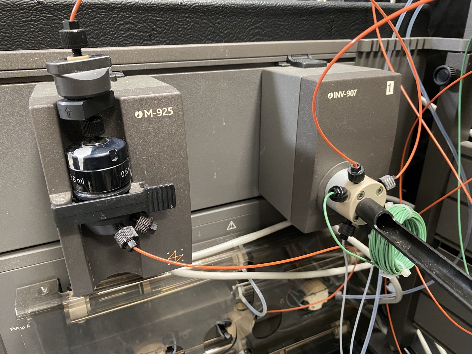 AMERSHAM BIOSCIENCES AKTA FPLC Frac-950 Cytiva CU-950 Chromatography System