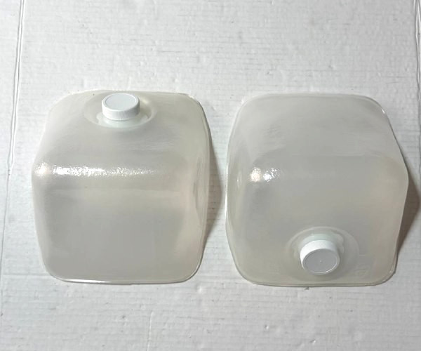 Lot of 2 FISHER SCIENTIFIC LDPE Cubitainers 4 Liters
