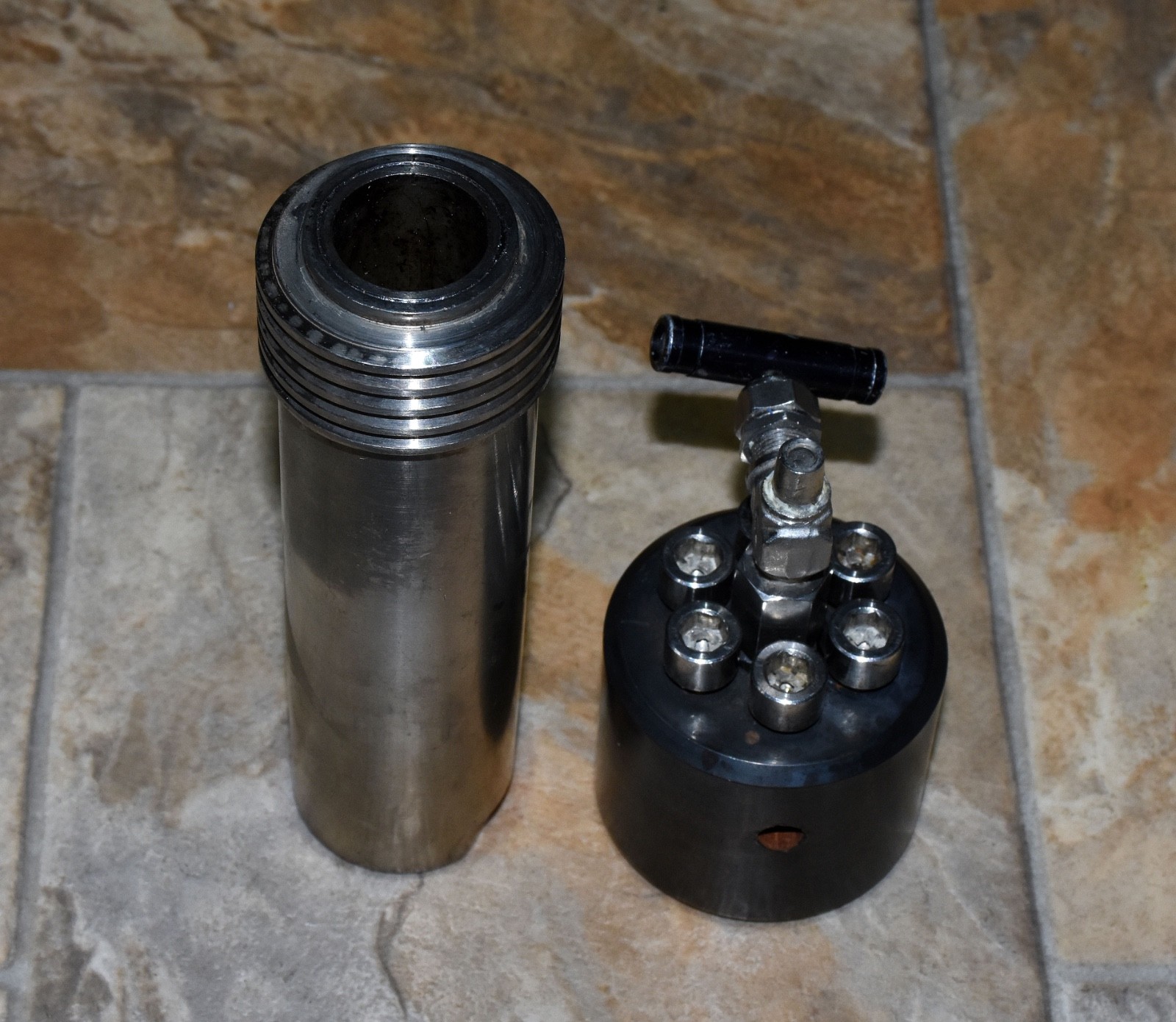Parr 4740 75mL HP/HT Pressure Vessel A1828HC T316 8500 PSI Untested