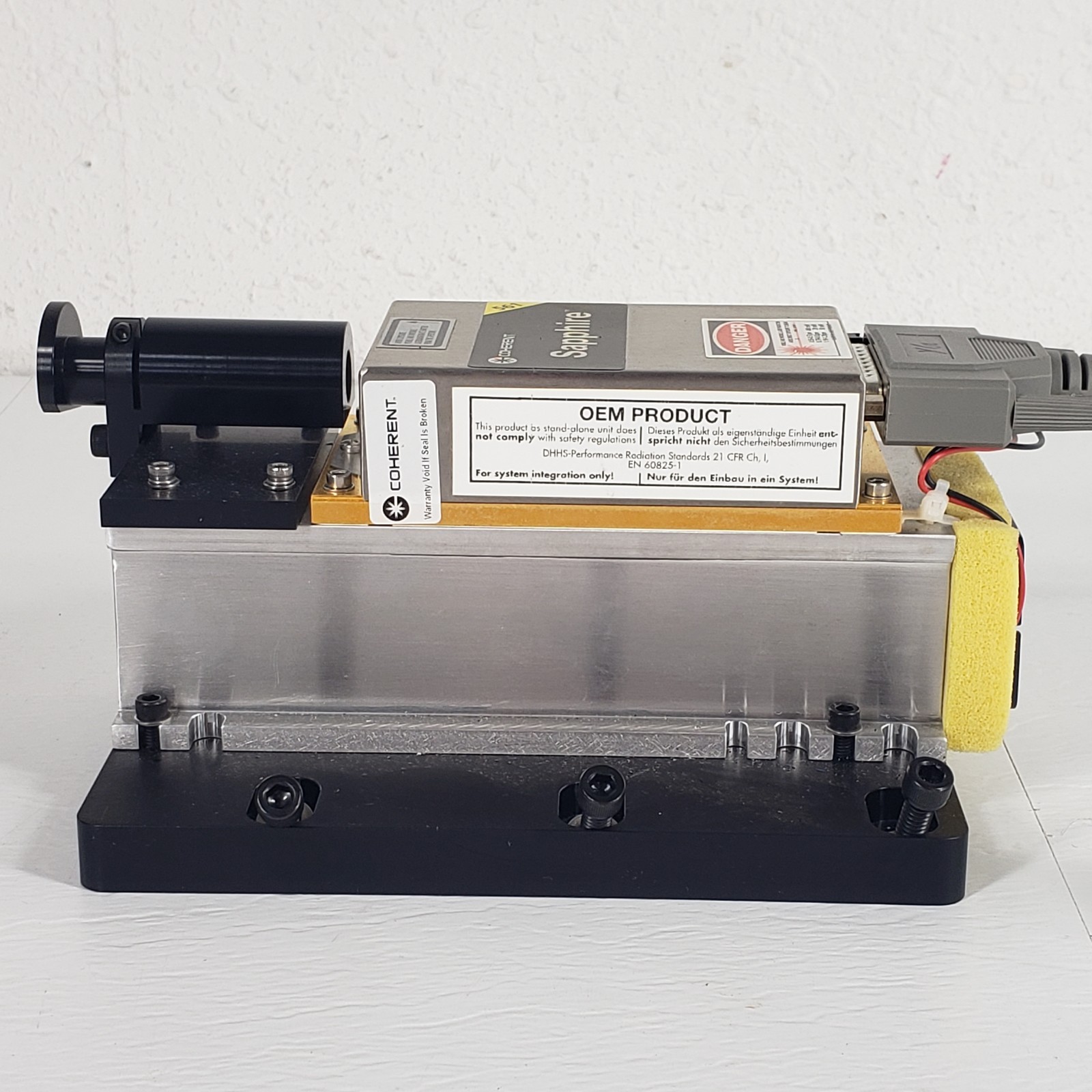 TESTED Coherent Sapphire 561-50 561nm 50mW CW OPSL Laser w/ Controller & PSU